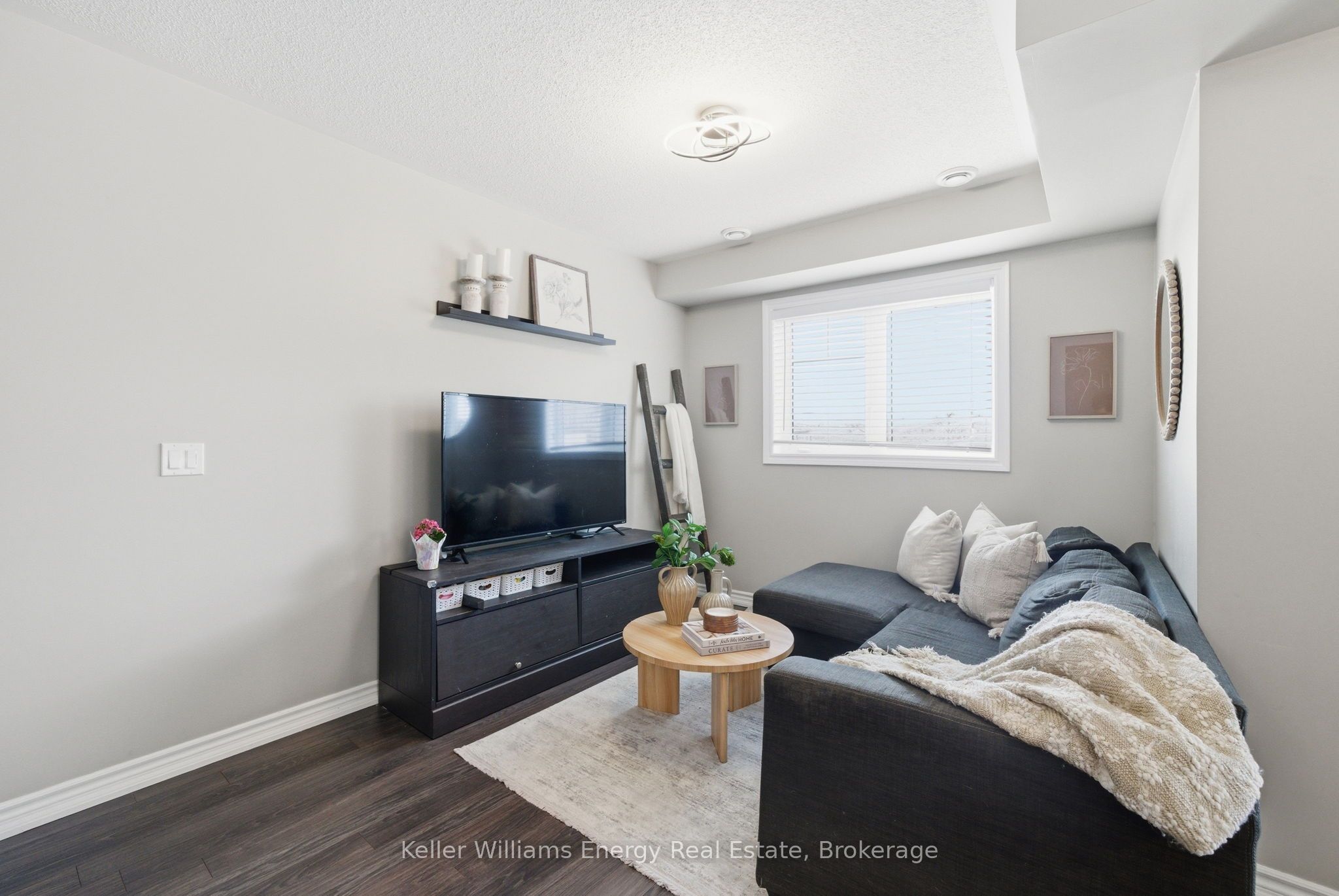 98 Tabaret Crescent Property Photo 5