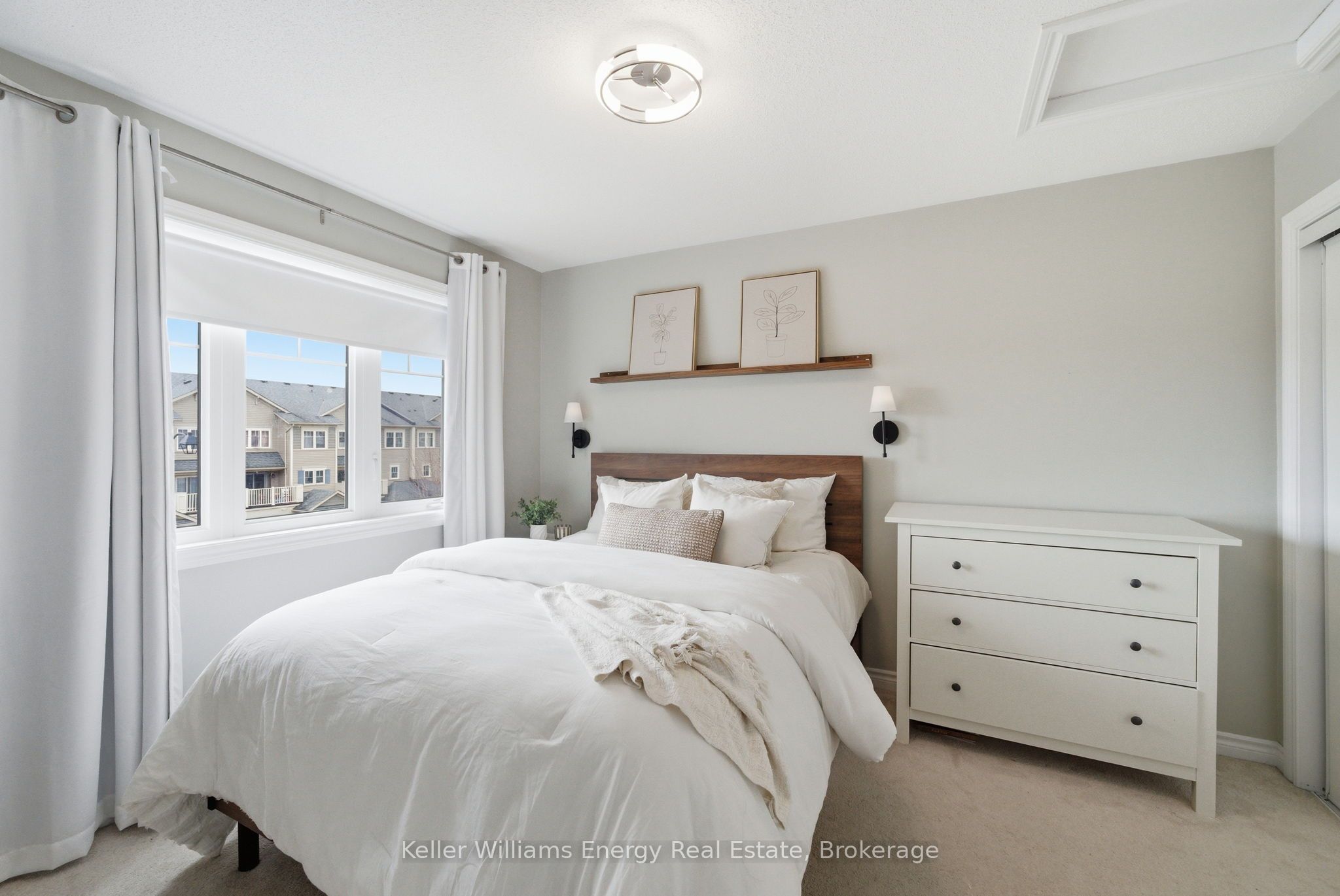 98 Tabaret Crescent Property Photo 11