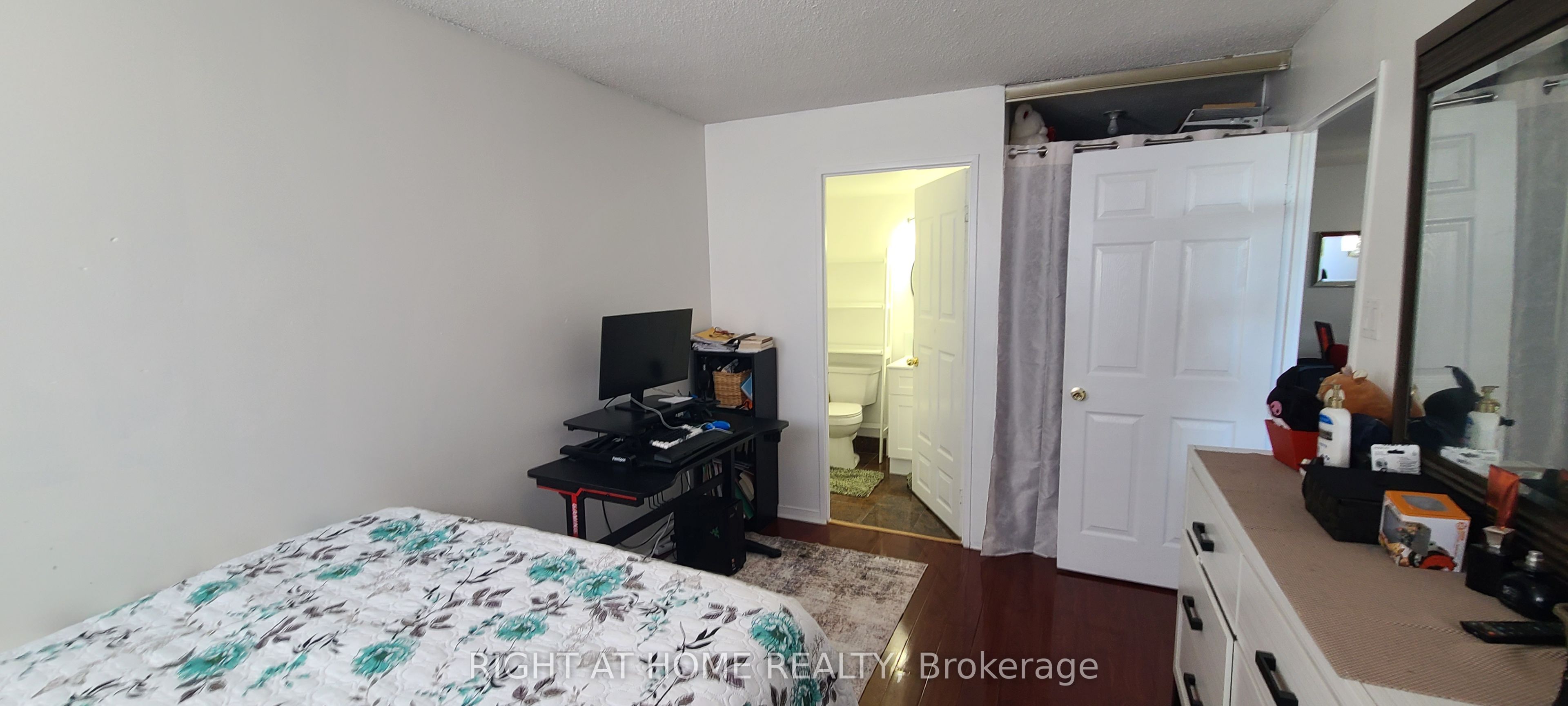 10 Tapscott Road 405 Property Photo 13