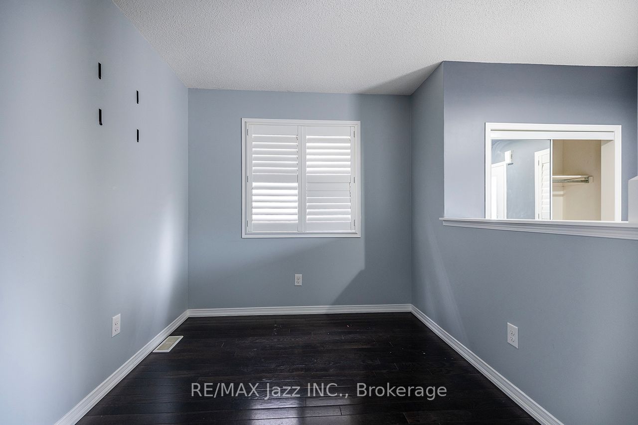 30 Lloydminster Avenue Property Photo 6