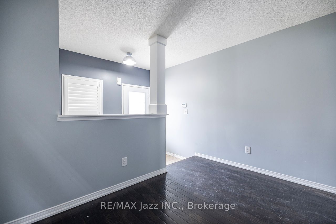 30 Lloydminster Avenue Property Photo 7