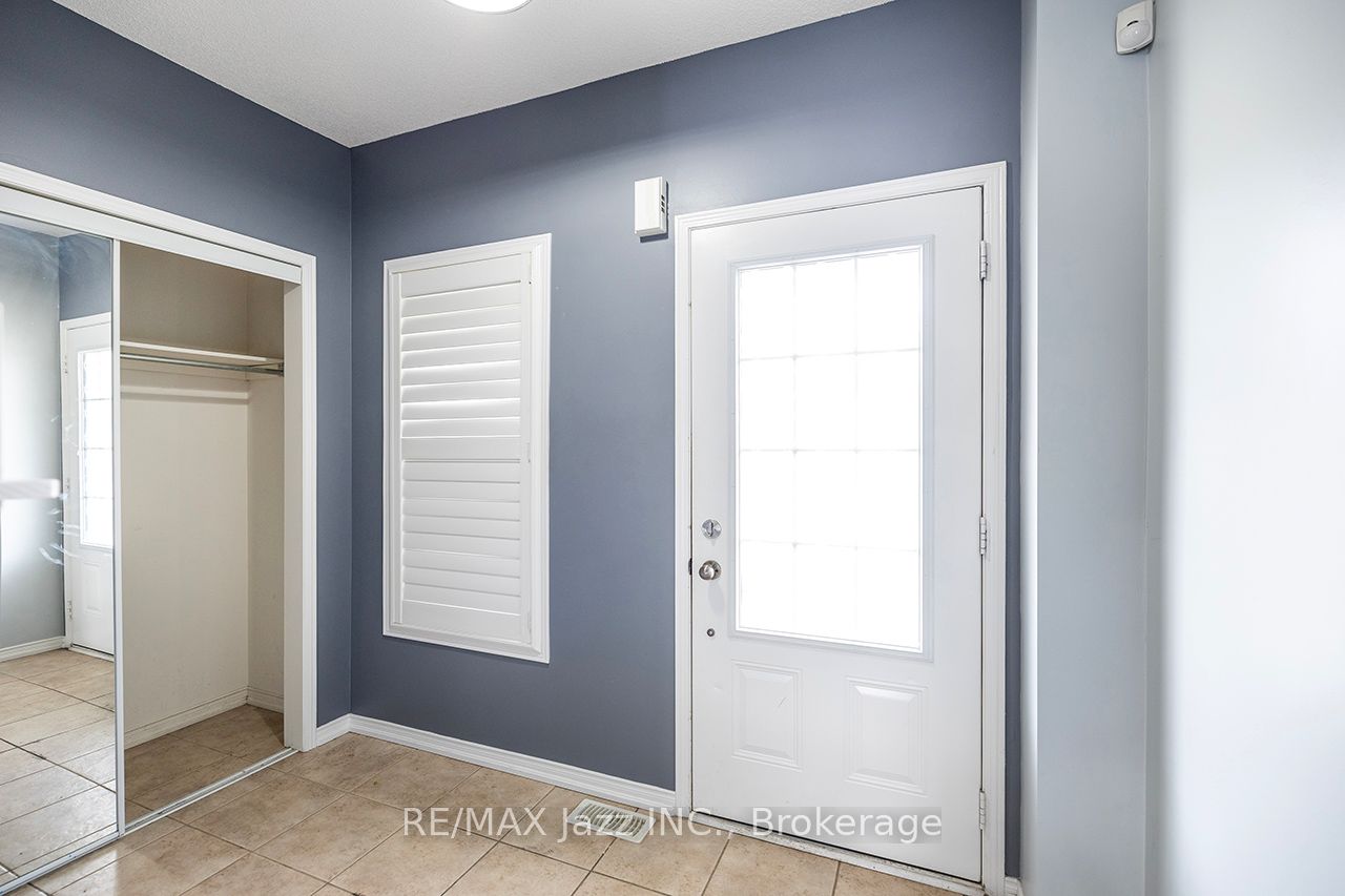 30 Lloydminster Avenue Property Photo 8