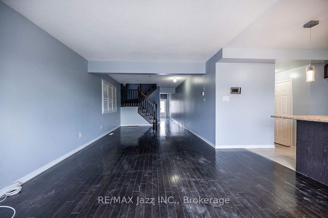 30 Lloydminster Avenue Property Photo 15
