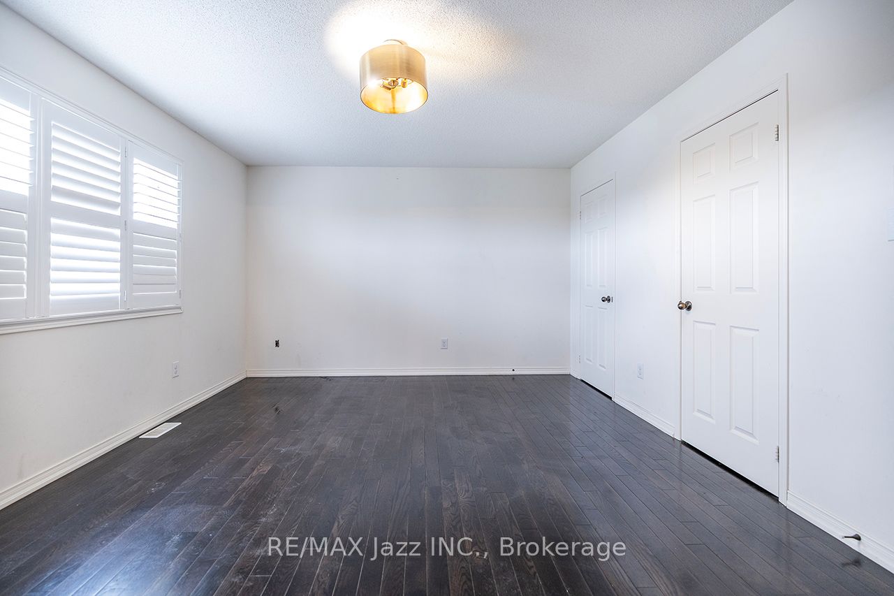 30 Lloydminster Avenue Property Photo 27