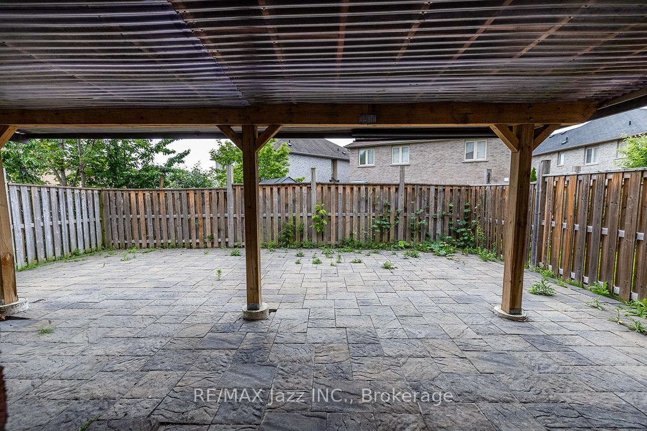 30 Lloydminster Avenue Property Photo 45
