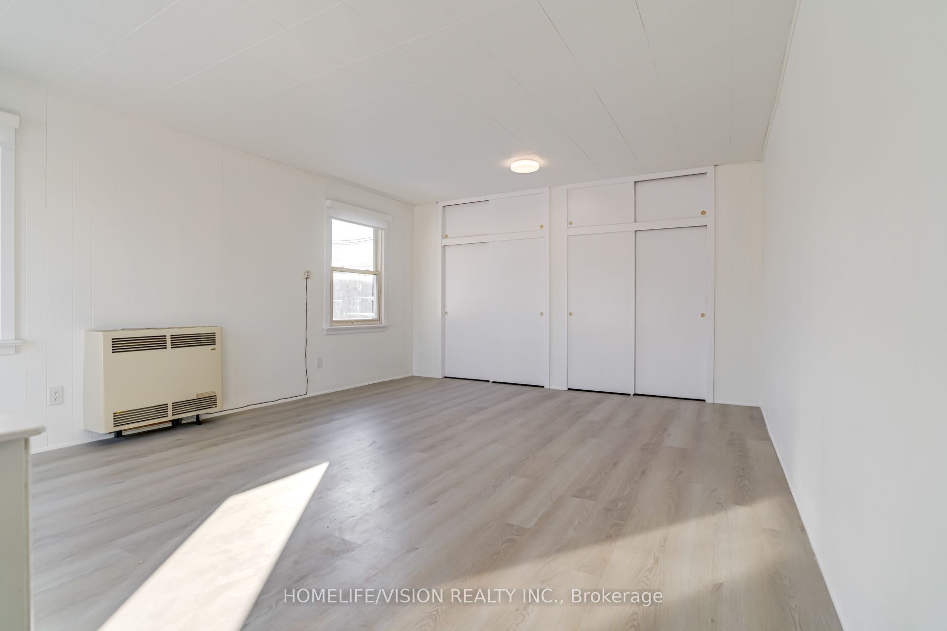 133 Mary Street E Property Photo 18