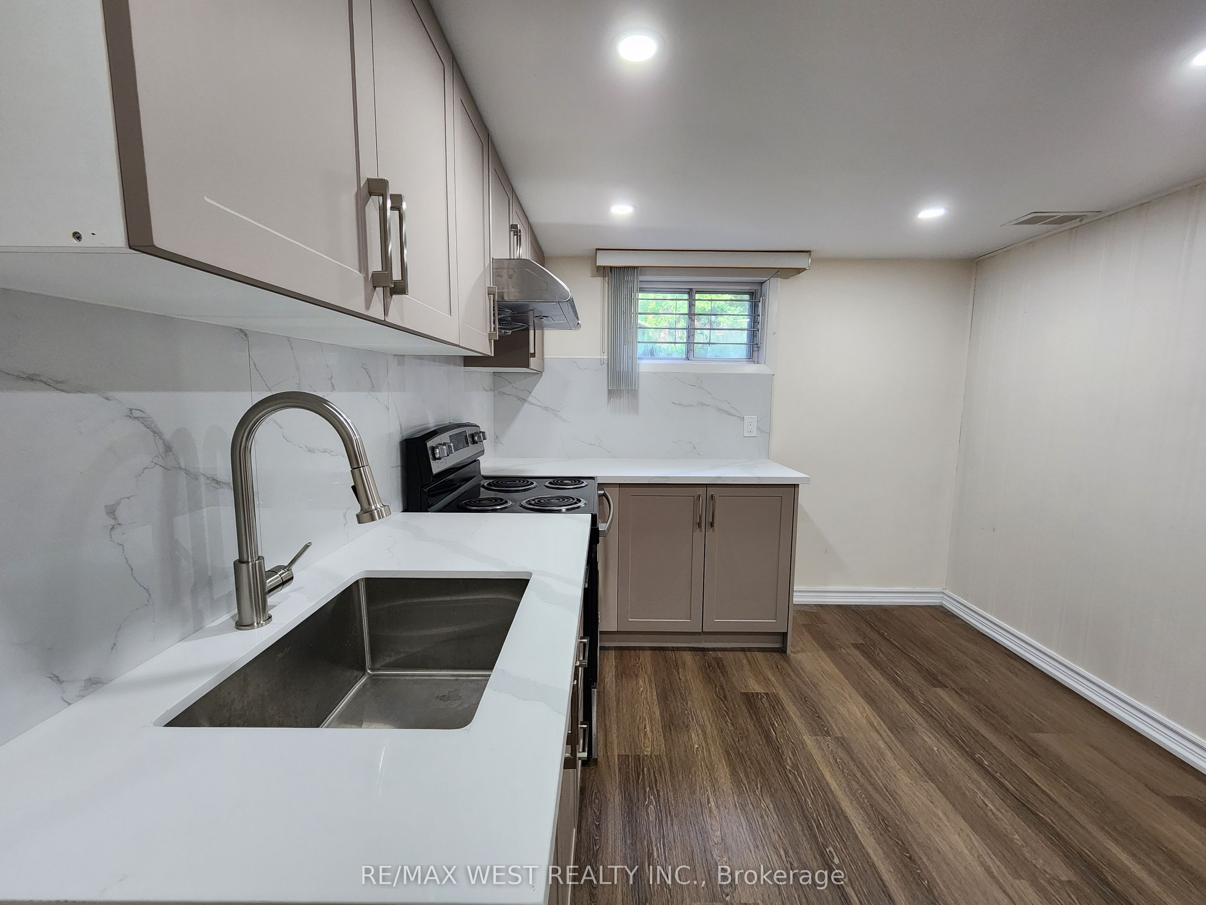 105 Crocus Drive Bsmt Property Photo 3