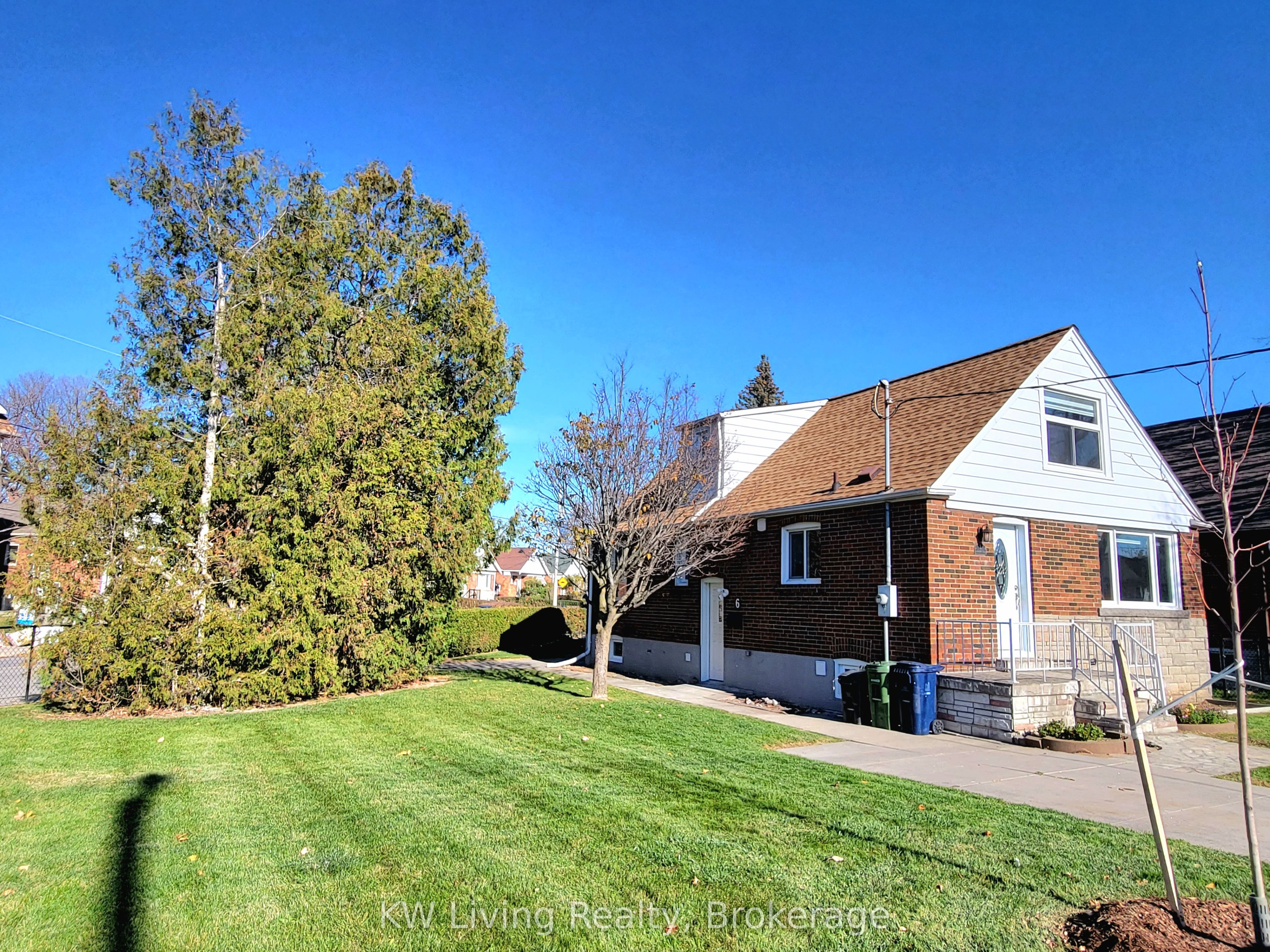 6 Gardens Crescent Bsmt Property Photo 1