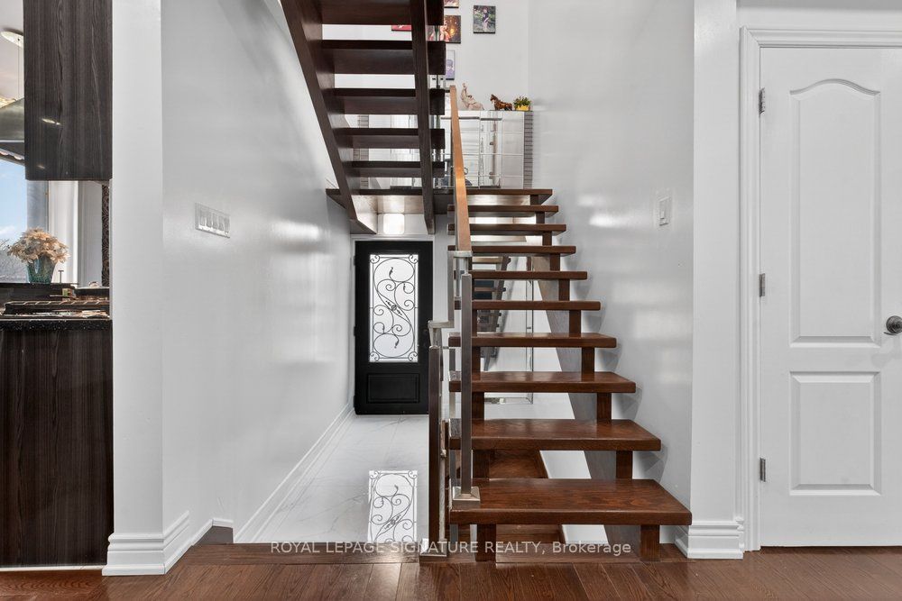 32 Cliffcrest Drive Property Photo 26