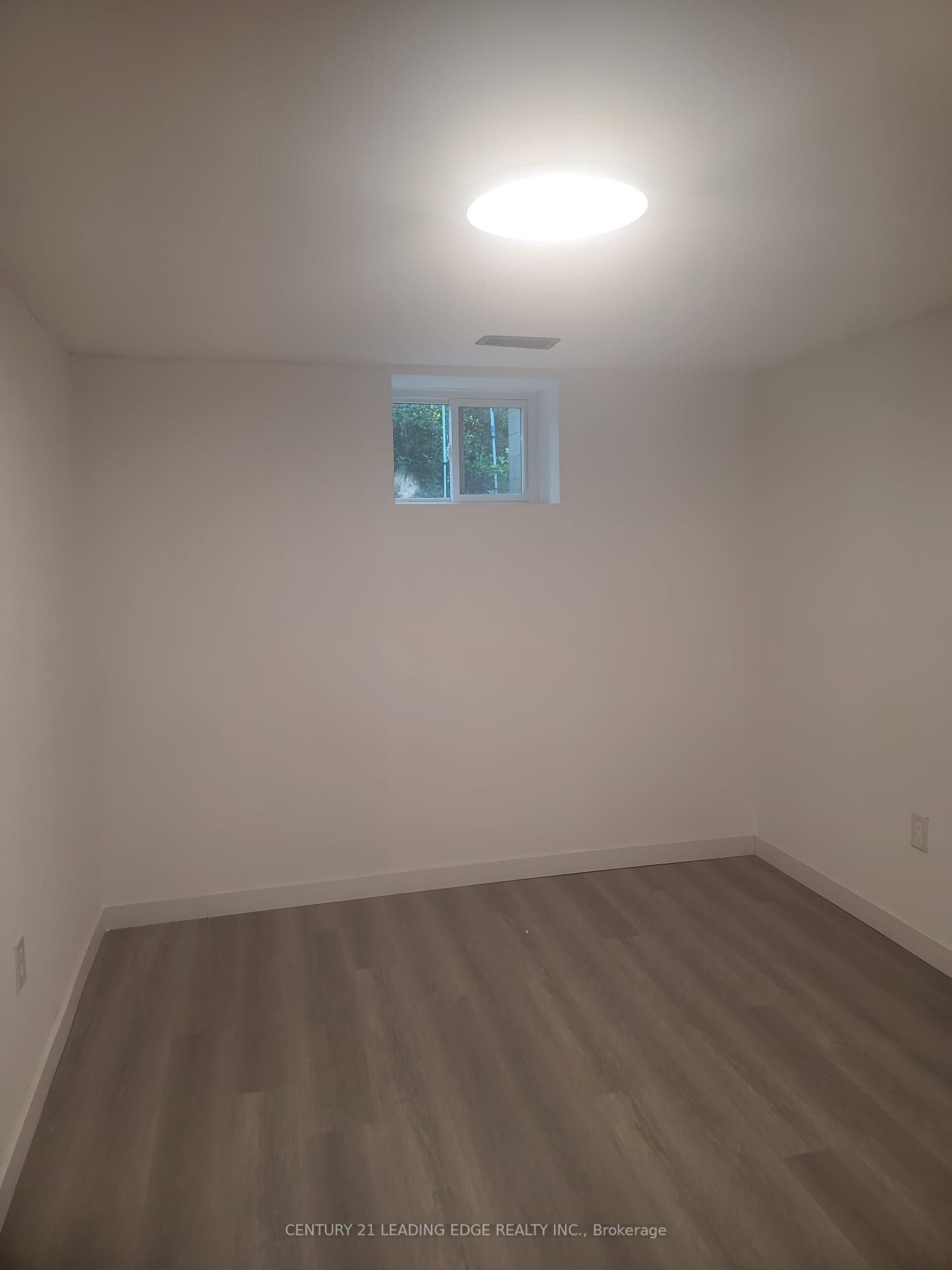108 Rochman Boulevard Bsmt Property Photo 5