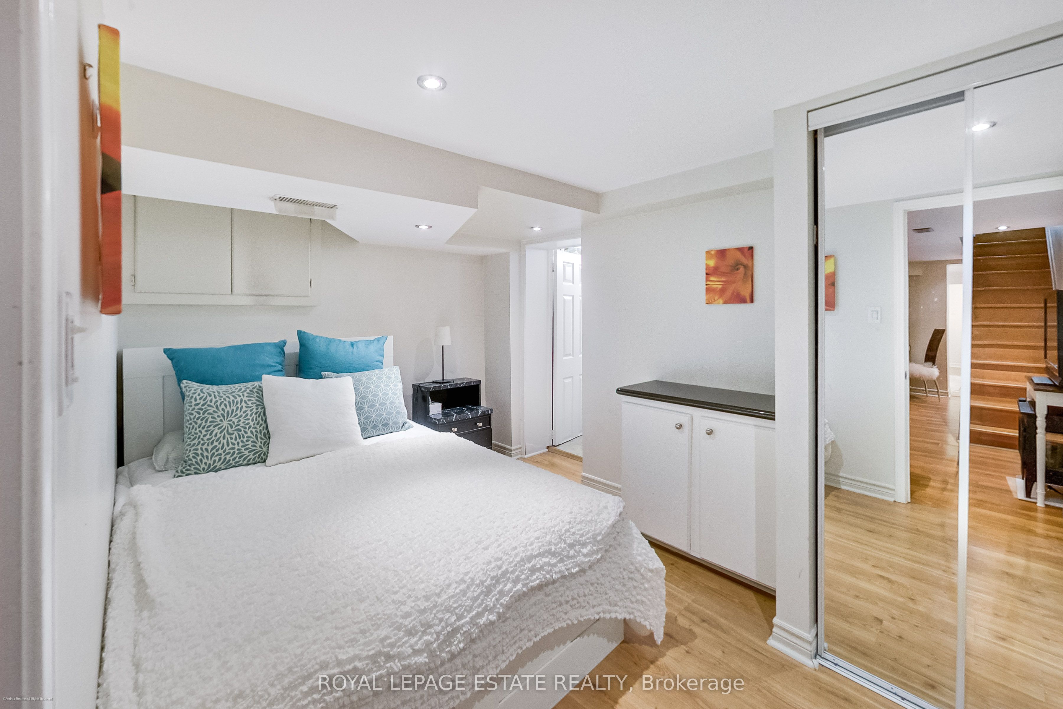 4 Linton Avenue Bsmt Property Photo 4