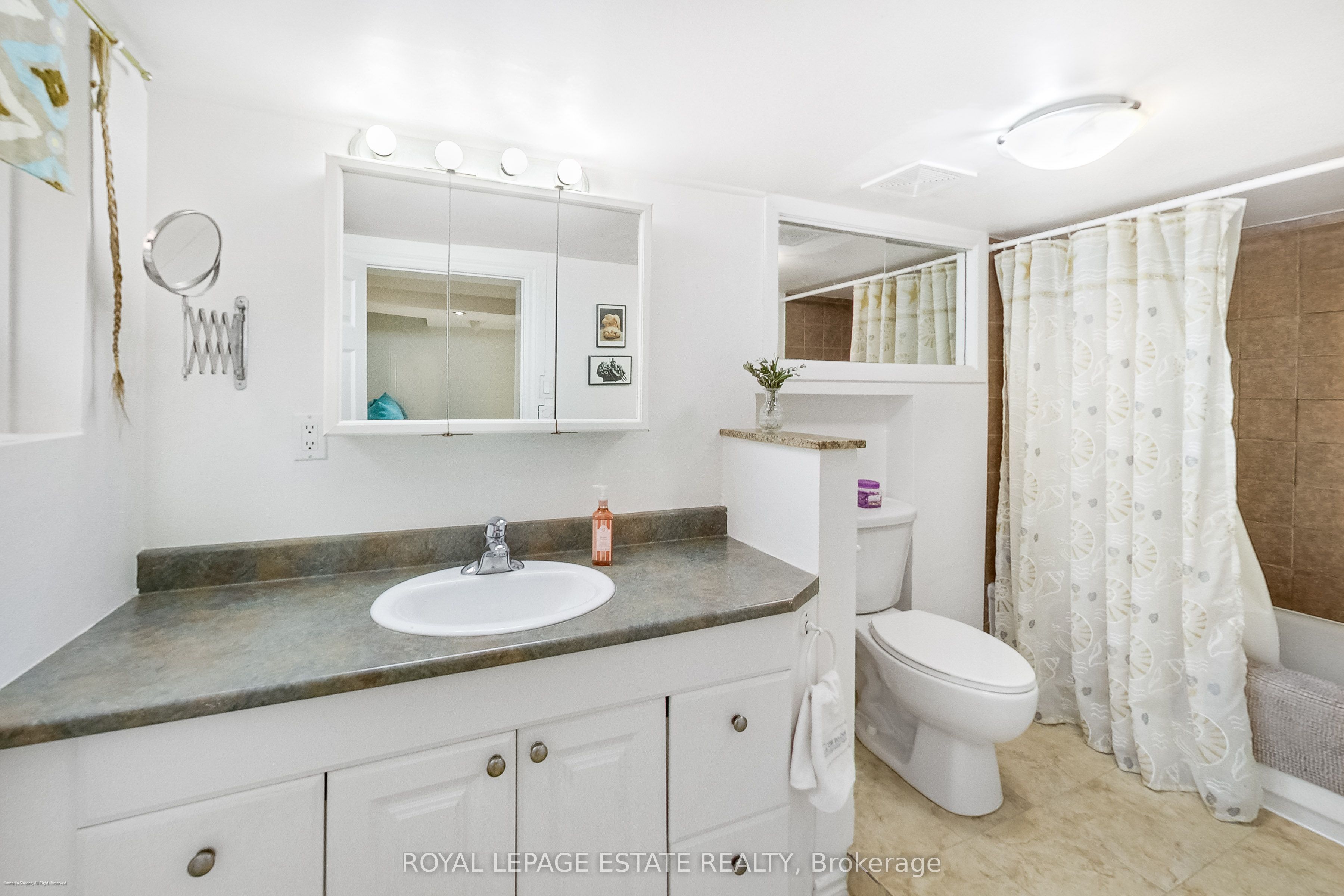 4 Linton Avenue Bsmt Property Photo 5