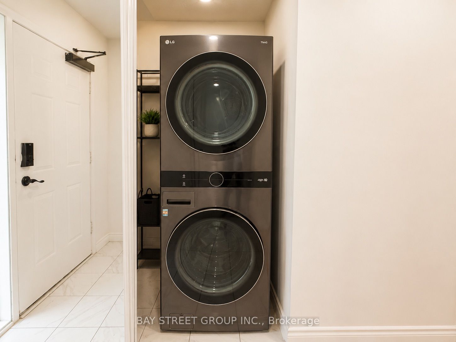 82 Radwell Crescent Property Photo 12