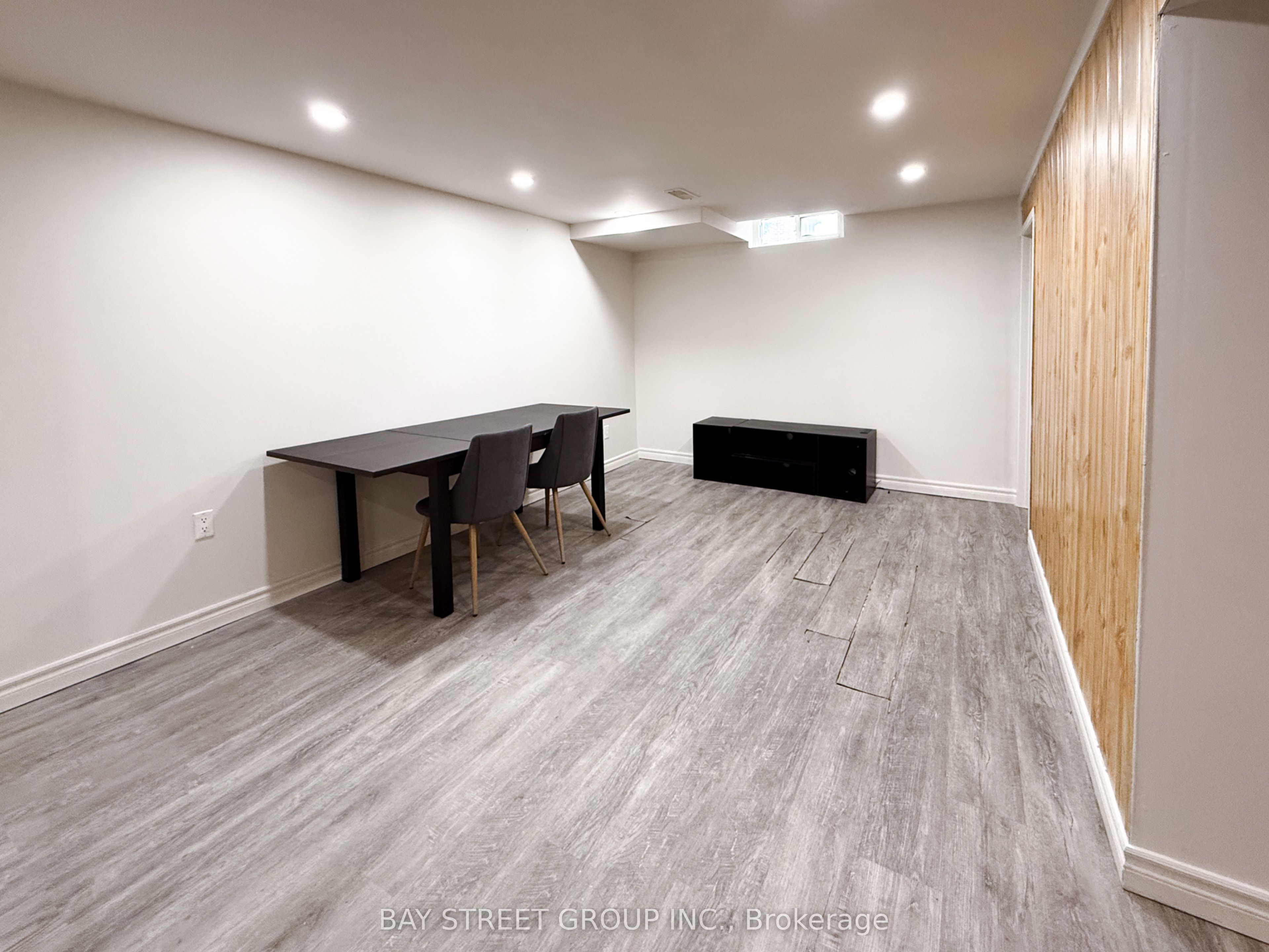 82 Radwell Crescent Property Photo 24