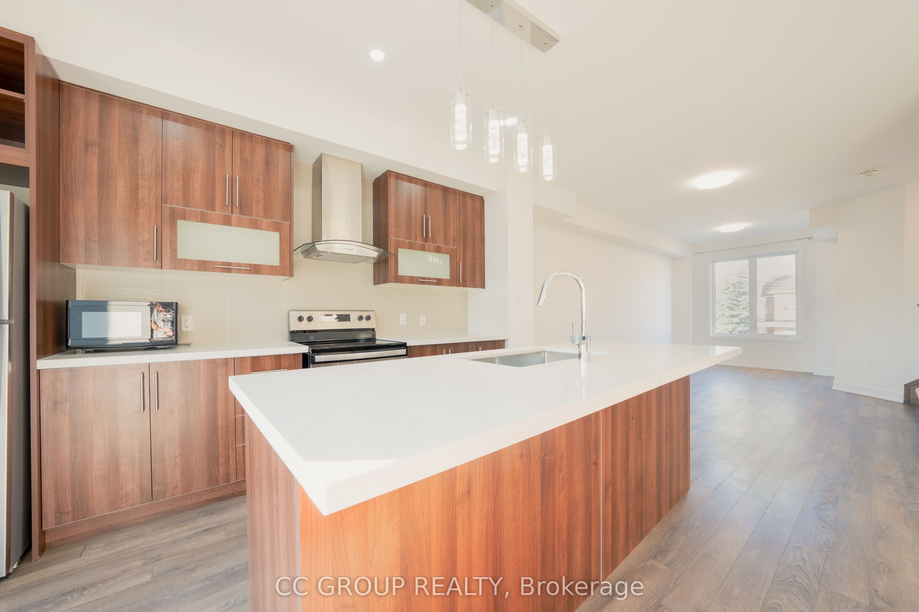 3 Donald Fleming Way Property Photo 4