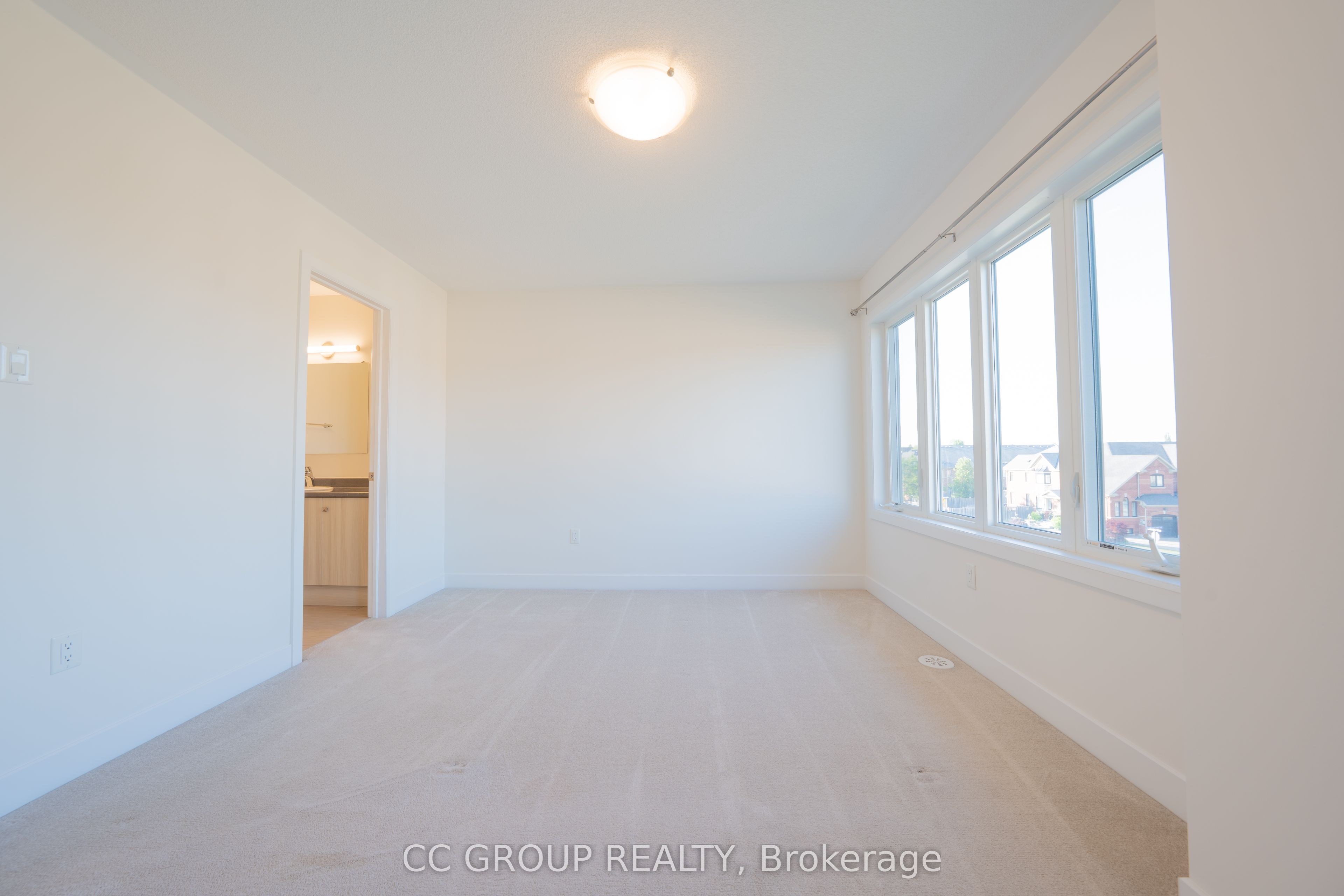 3 Donald Fleming Way Property Photo 18