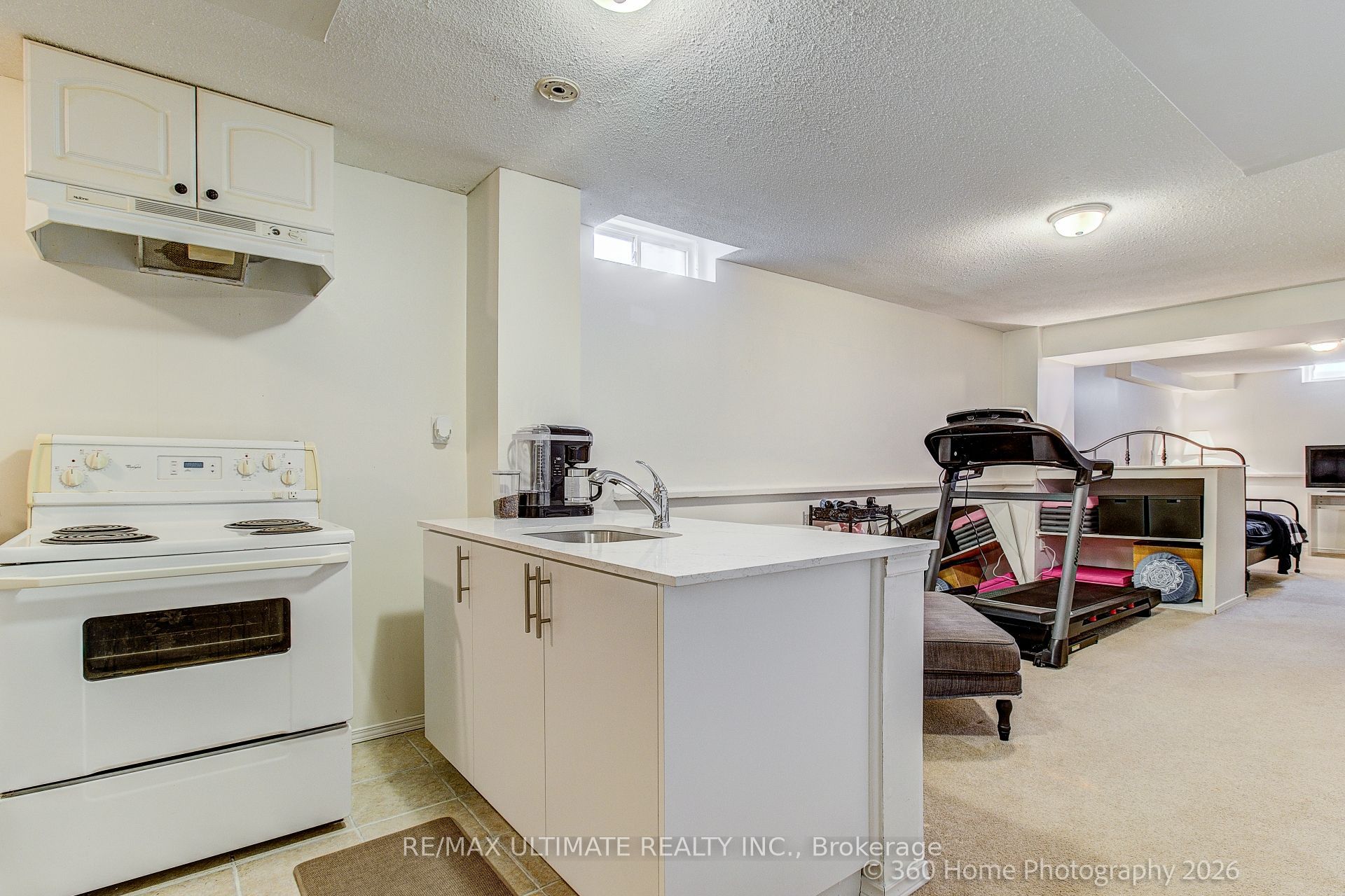 53 Wilshire Drive Property Photo 16