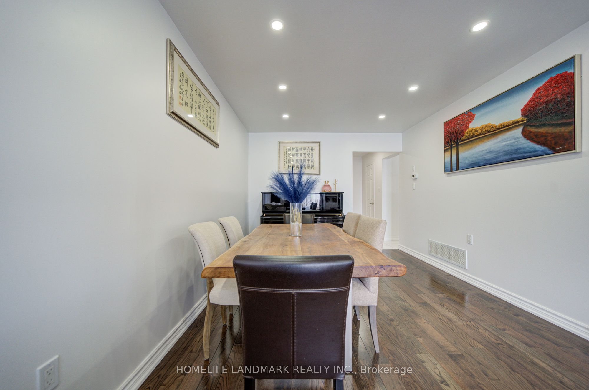 65 Shepton Way Property Photo 4
