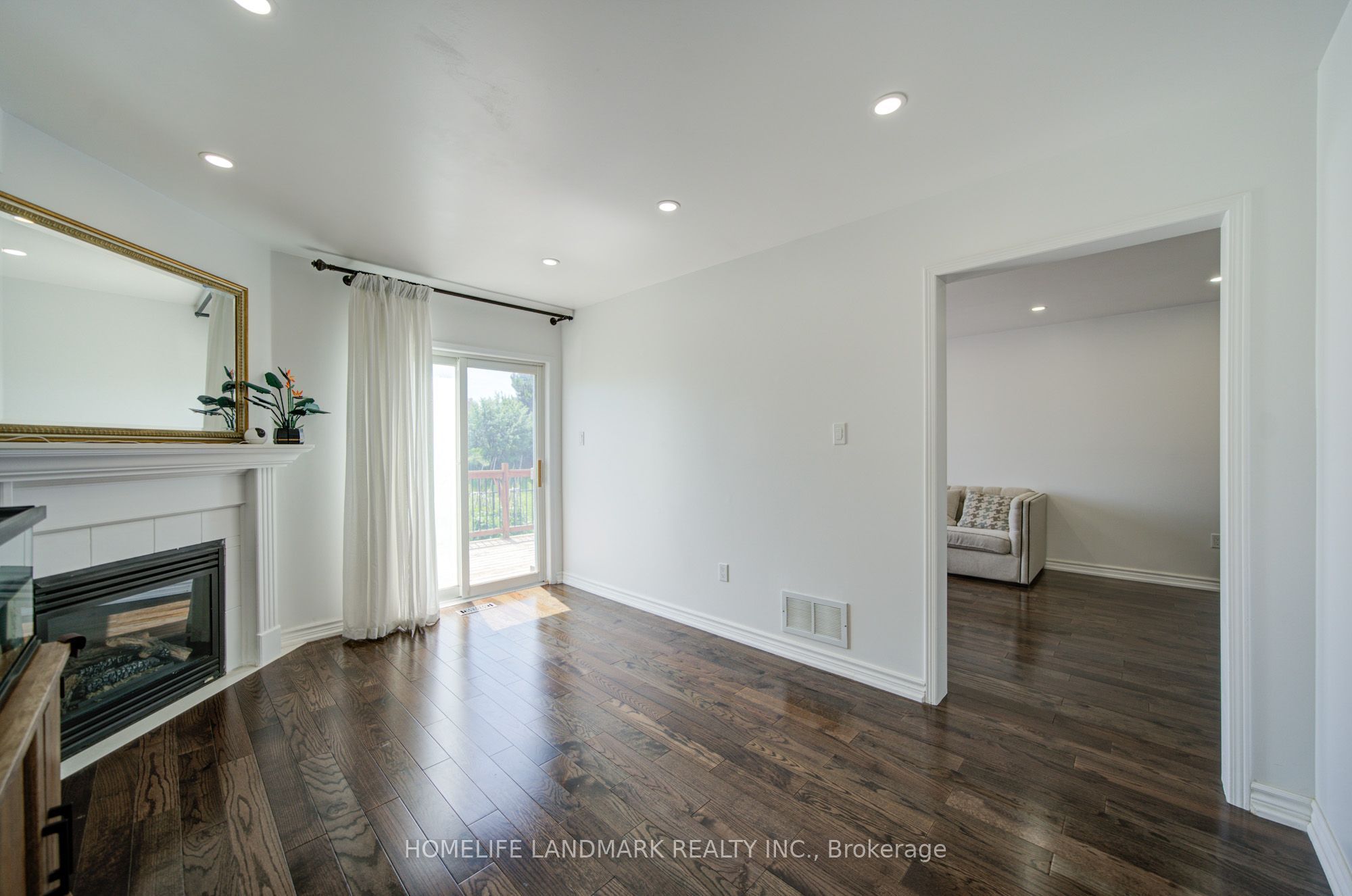 65 Shepton Way Property Photo 8