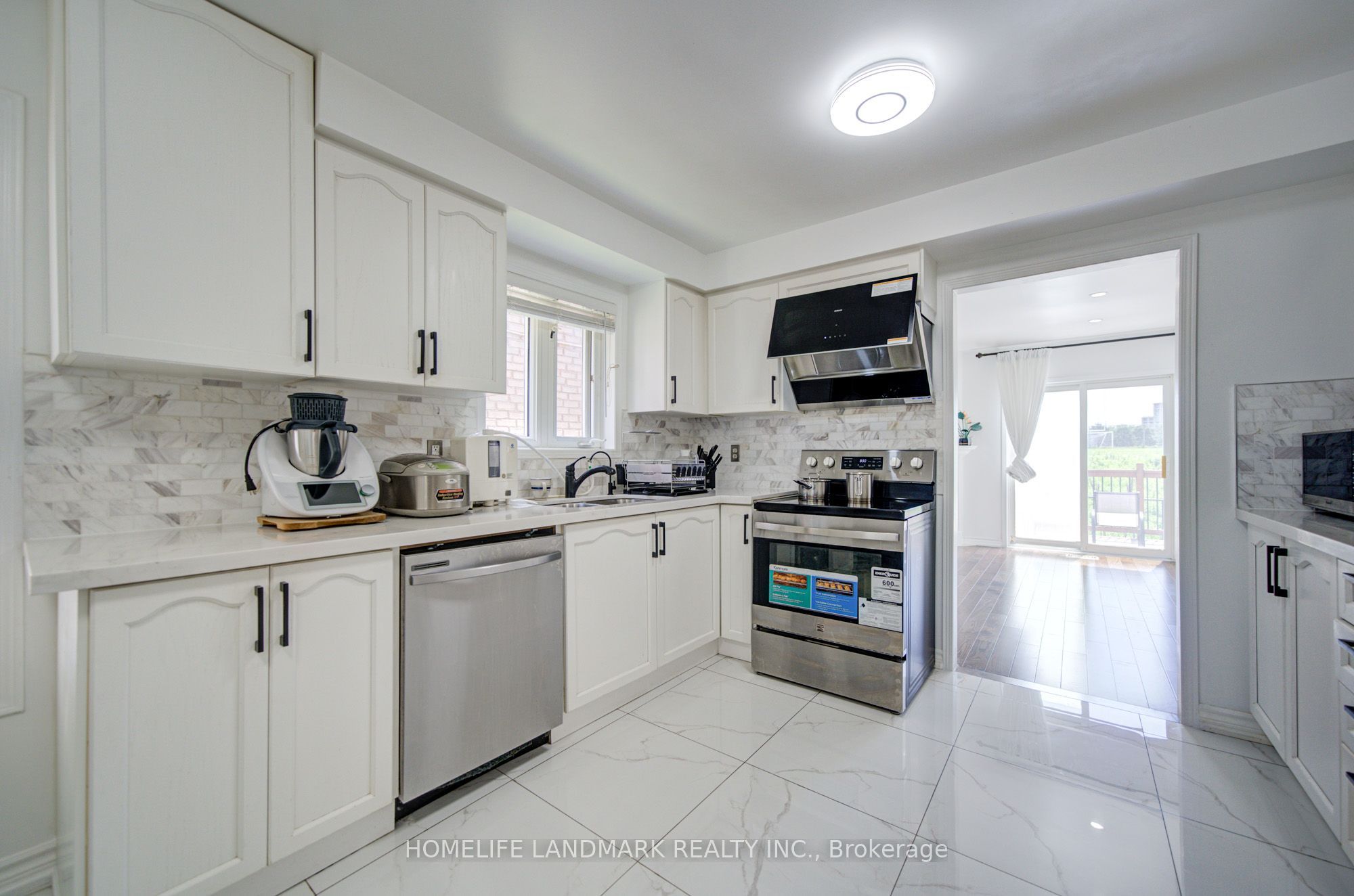 65 Shepton Way Property Photo 10