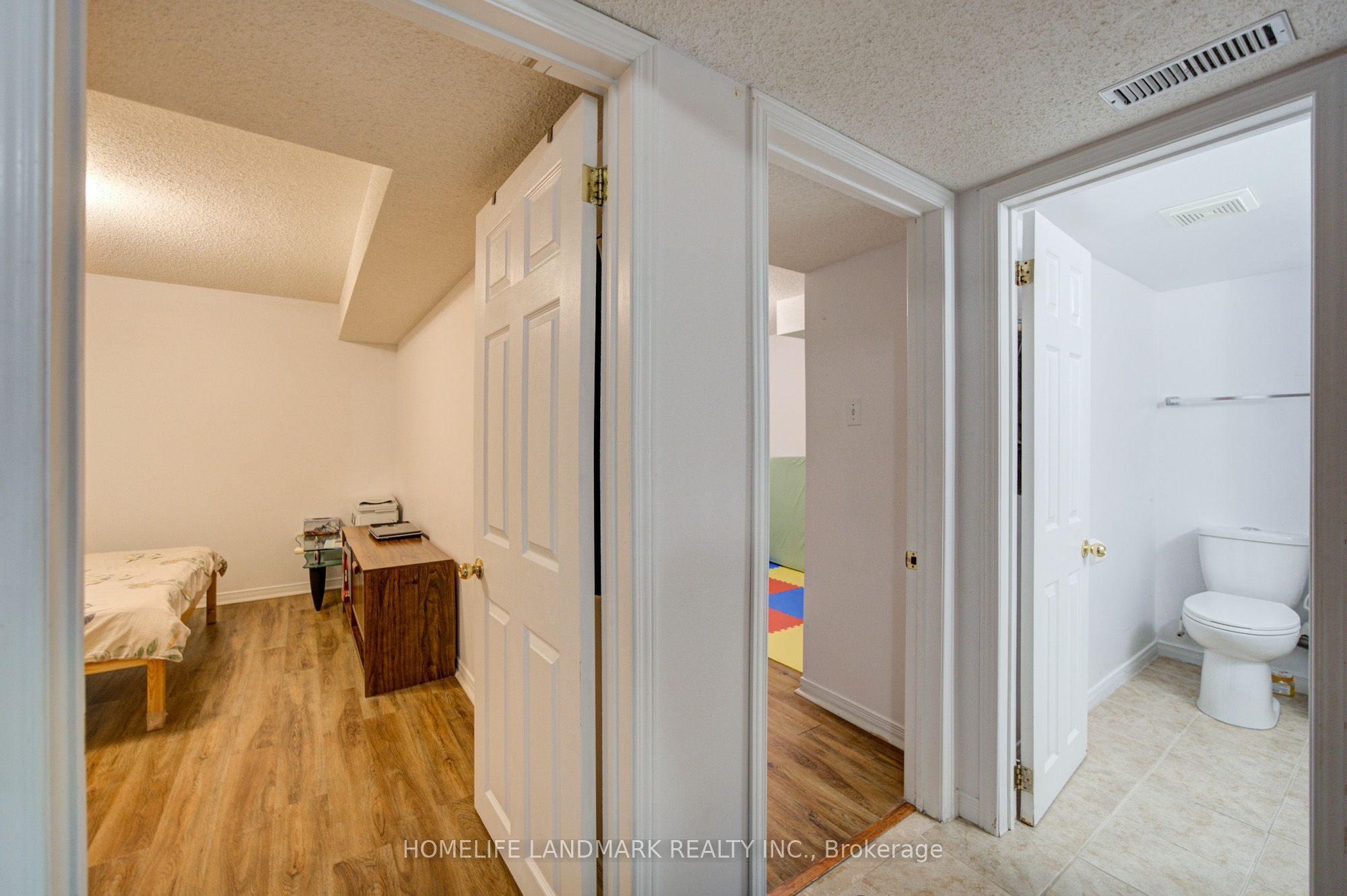 65 Shepton Way Property Photo 33