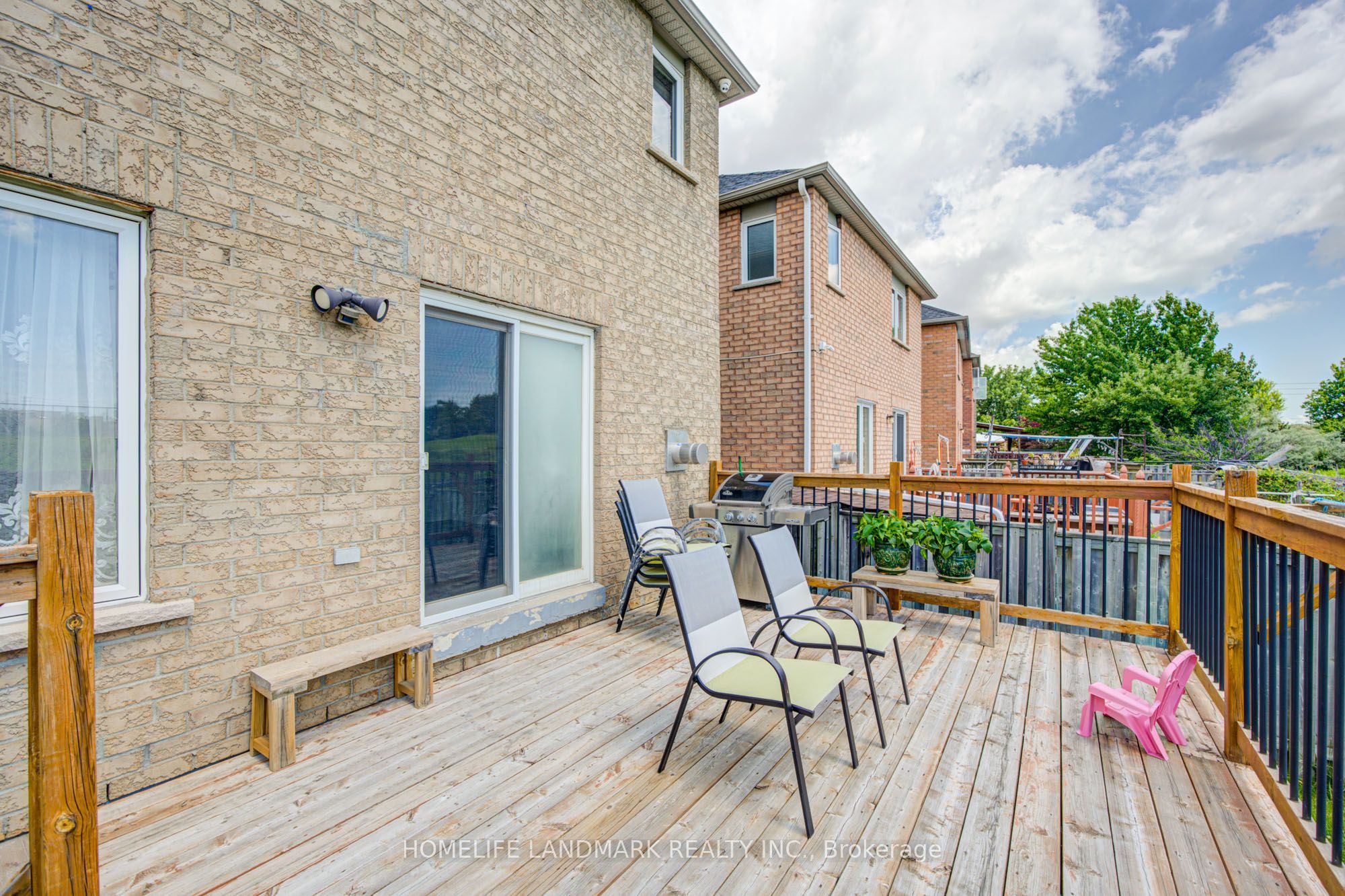 65 Shepton Way Property Photo 36