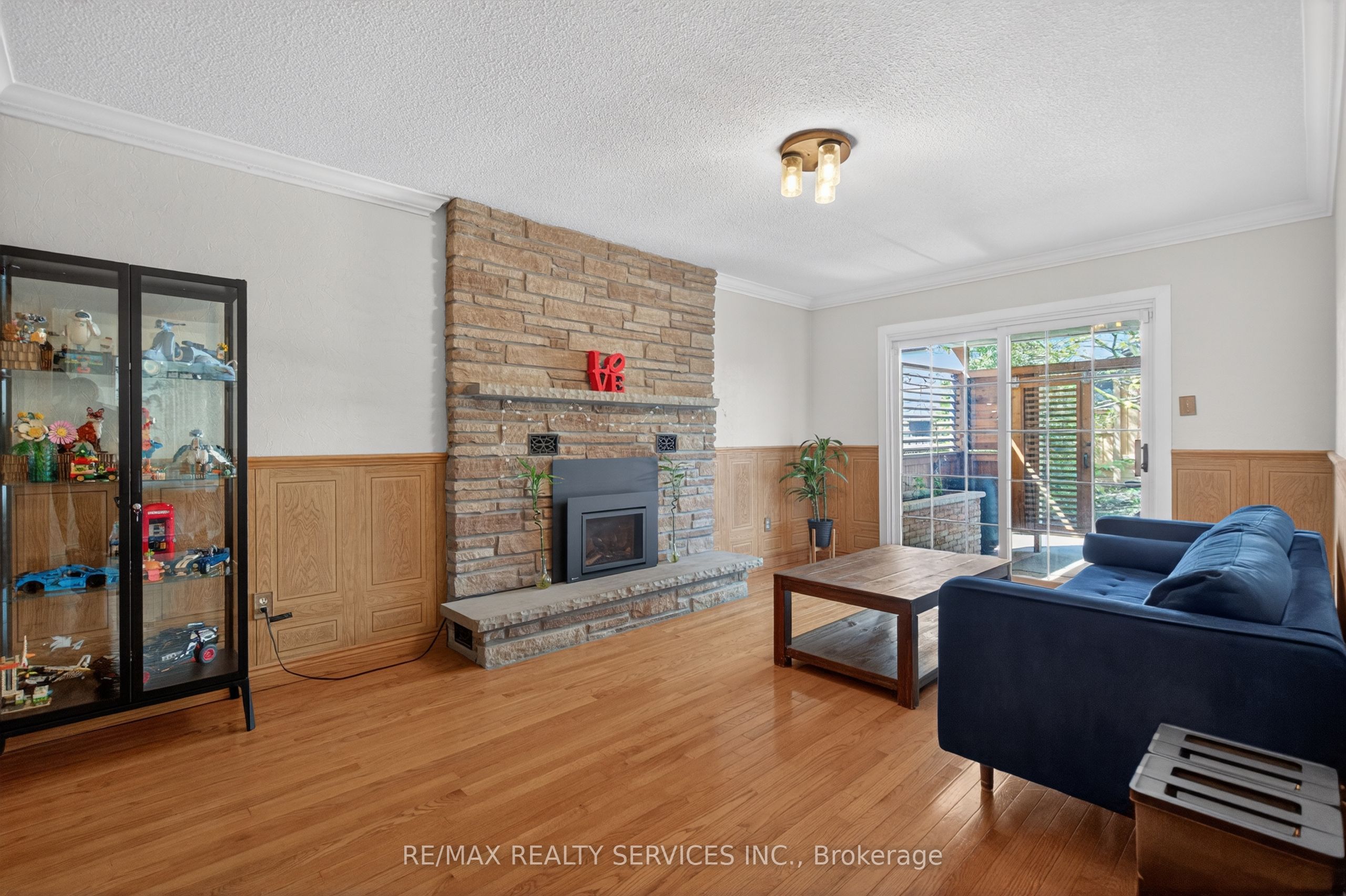 2 Dunbar Drive Property Photo 15