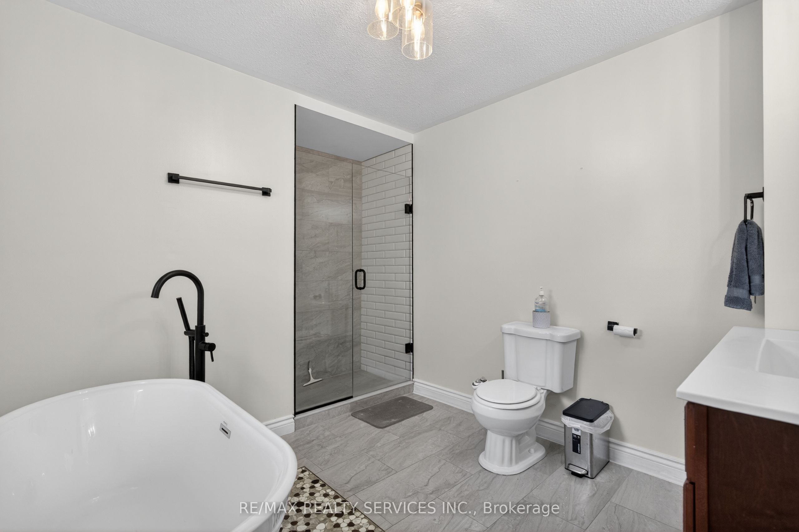2 Dunbar Drive Property Photo 25