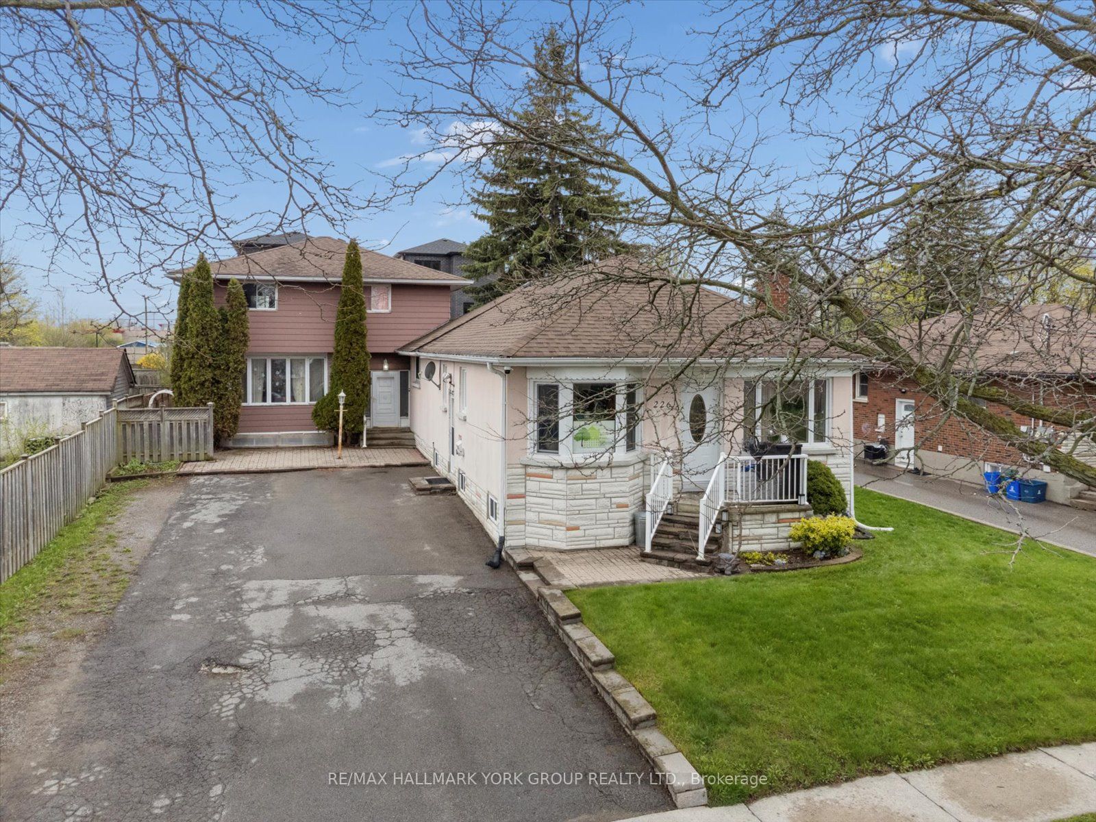 226 Cromwell Avenue Property Photo 12