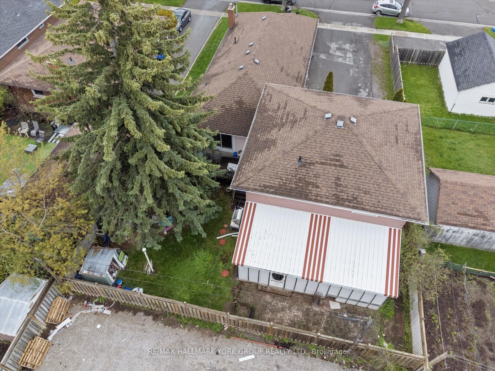 226 Cromwell Avenue Property Photo 13