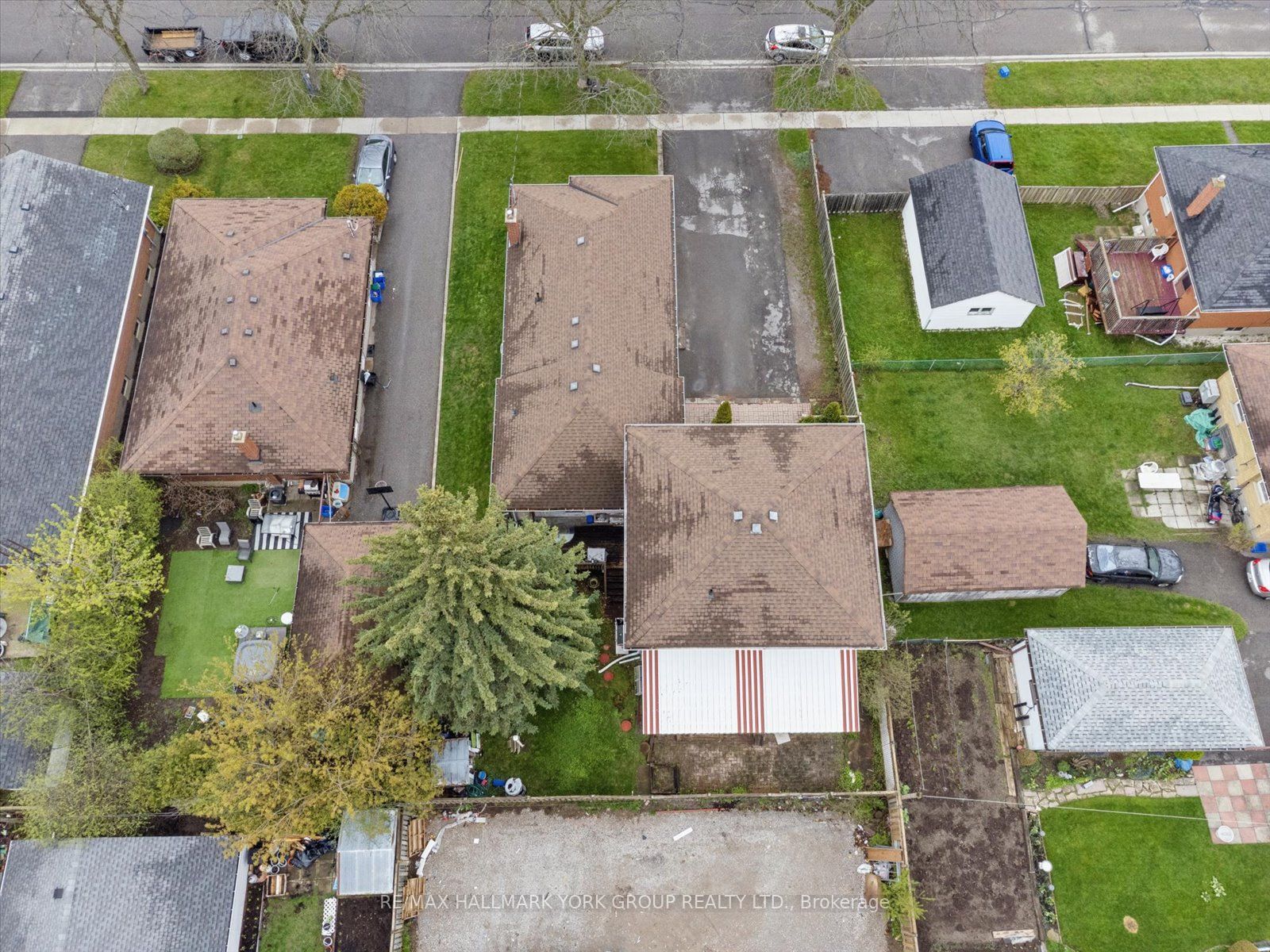 226 Cromwell Avenue Property Photo 14