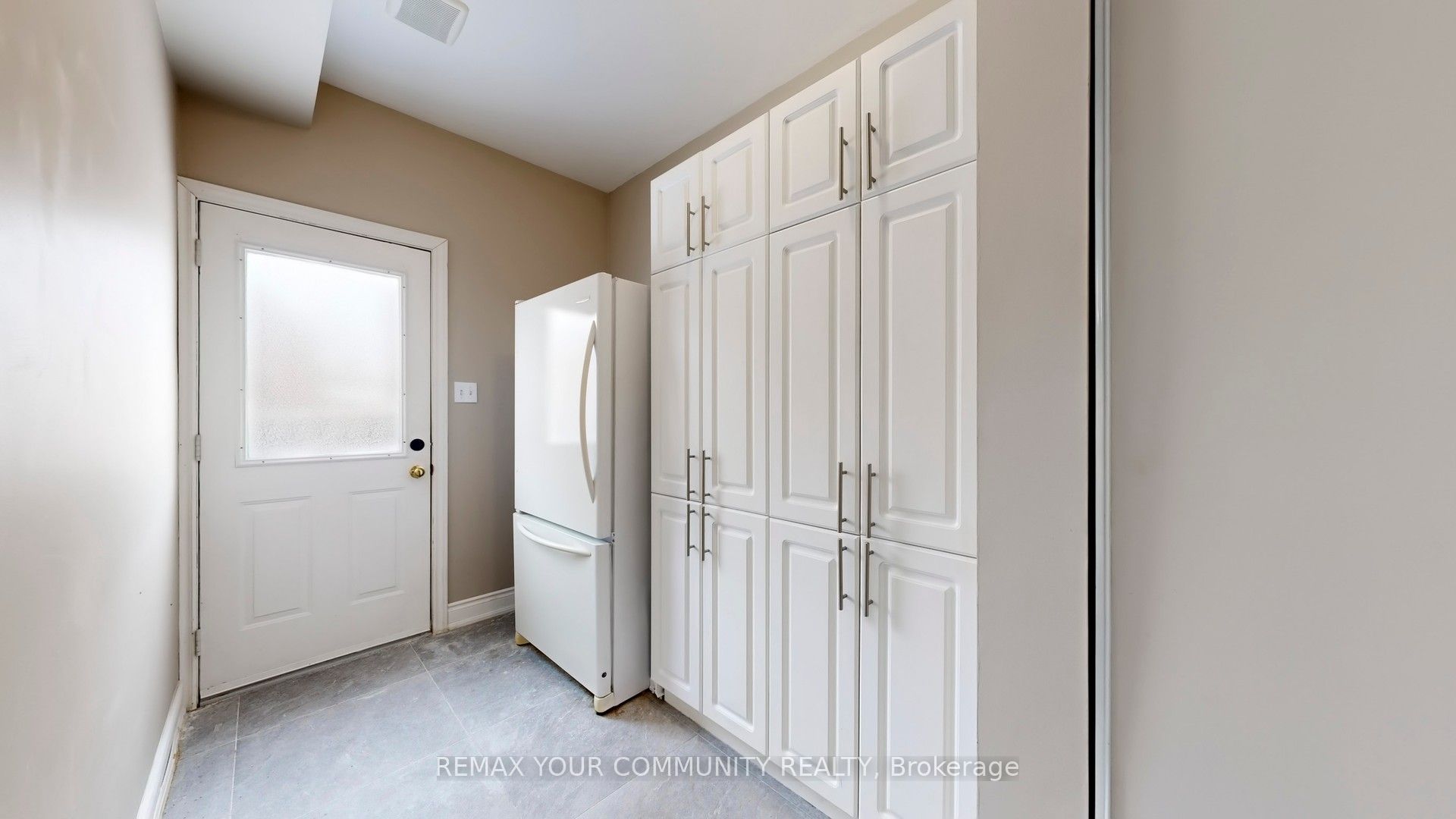 8 Westacott Avenue Property Photo 12