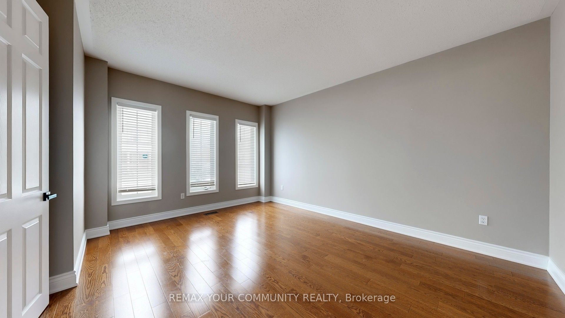 8 Westacott Avenue Property Photo 13