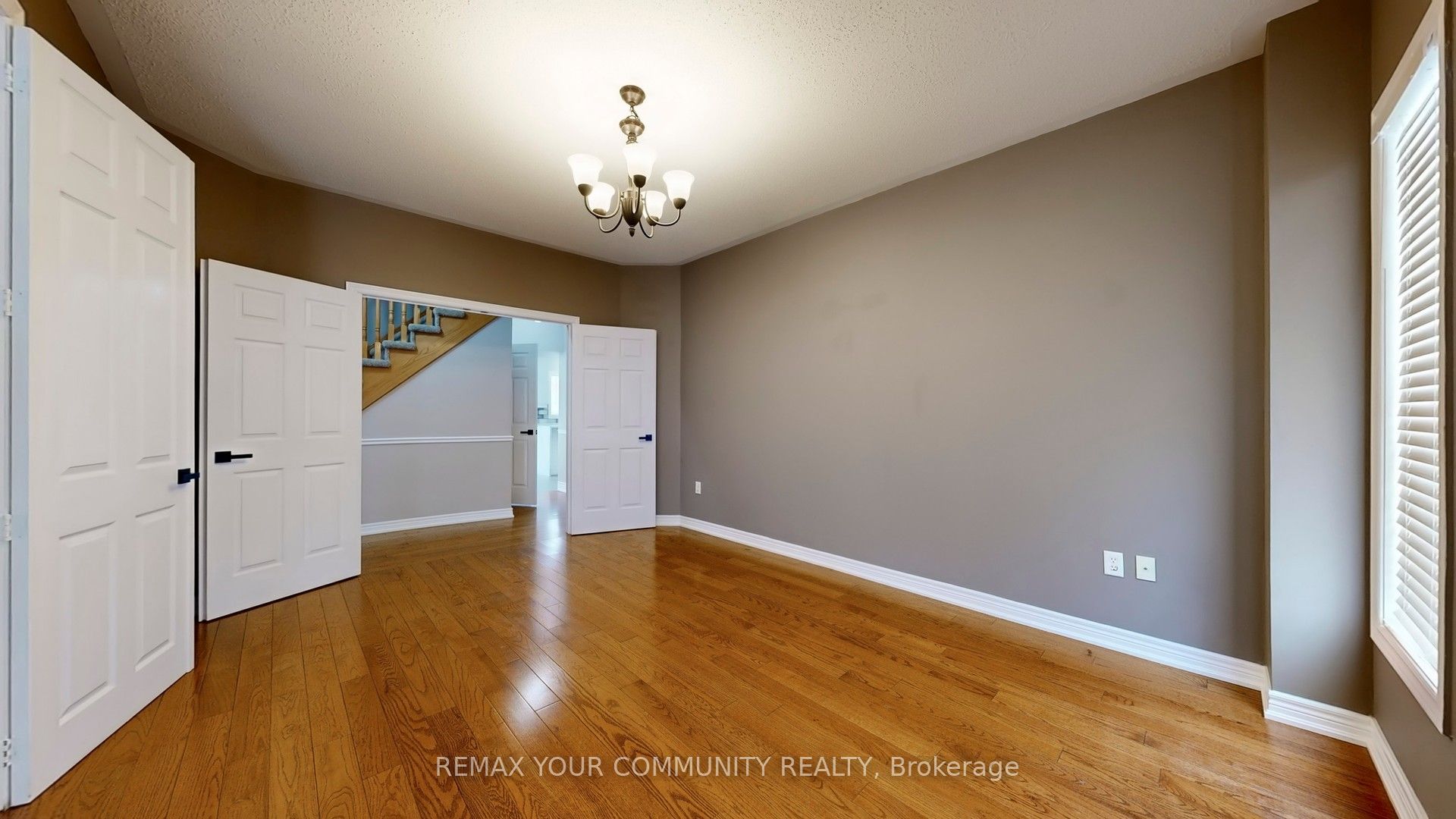 8 Westacott Avenue Property Photo 17