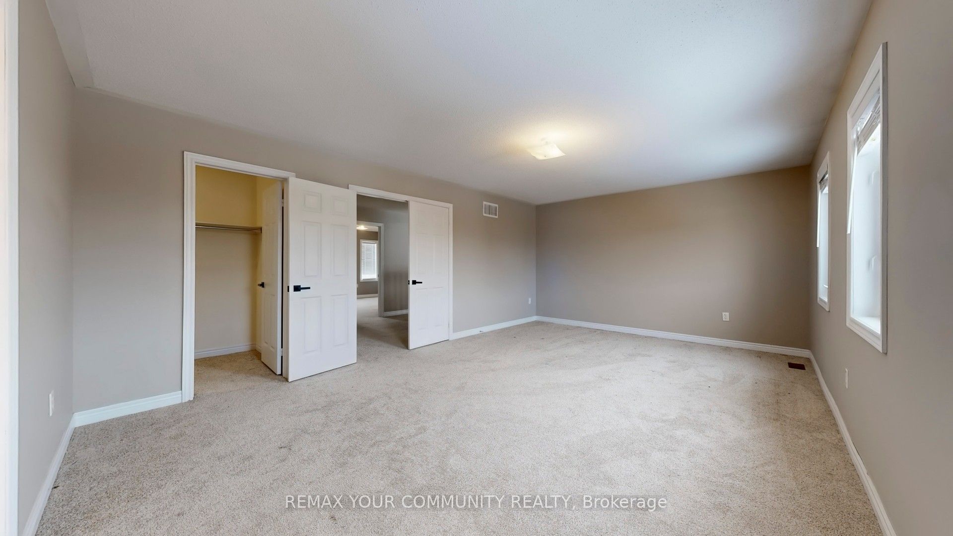 8 Westacott Avenue Property Photo 23
