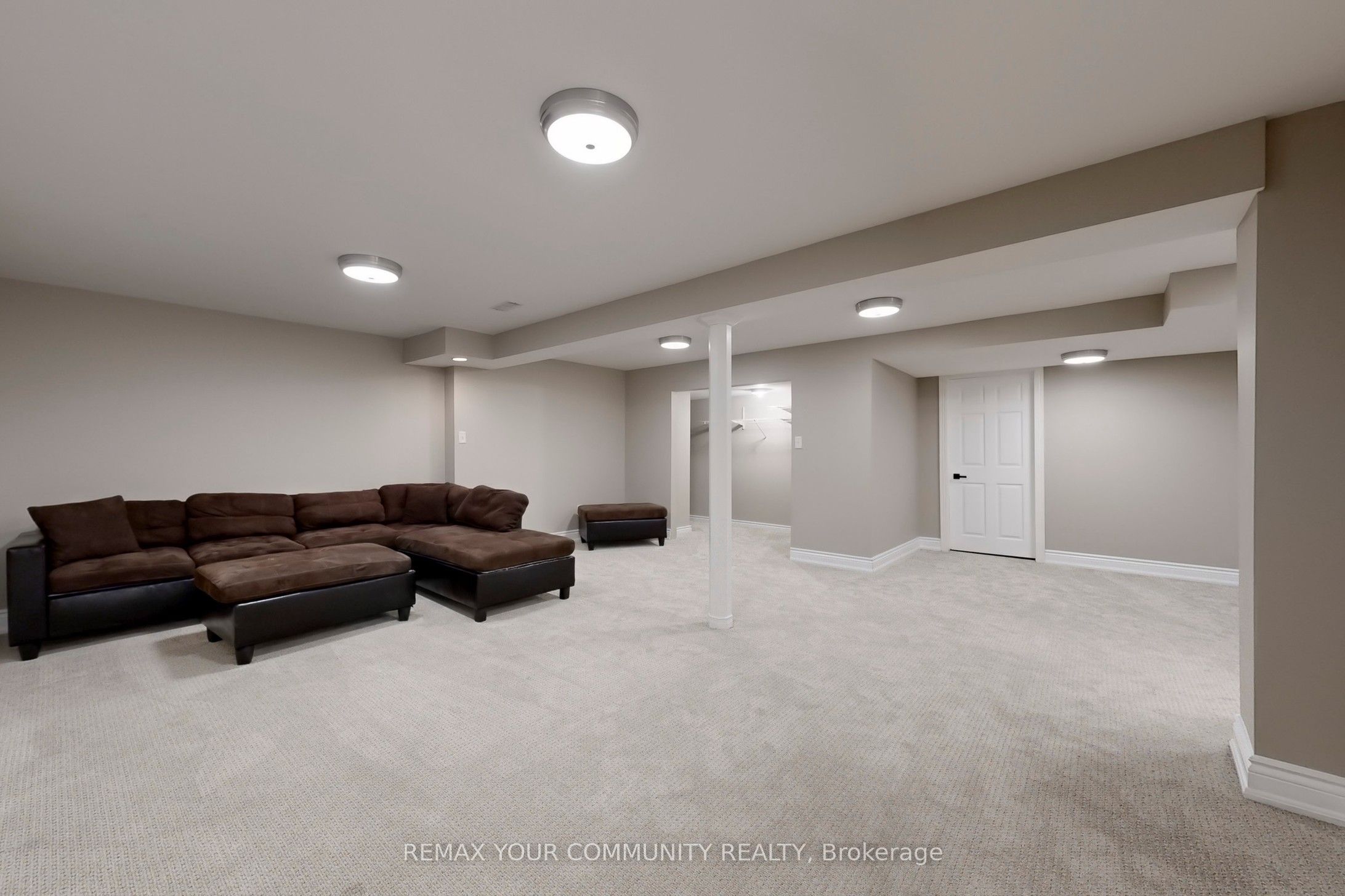8 Westacott Avenue Property Photo 33