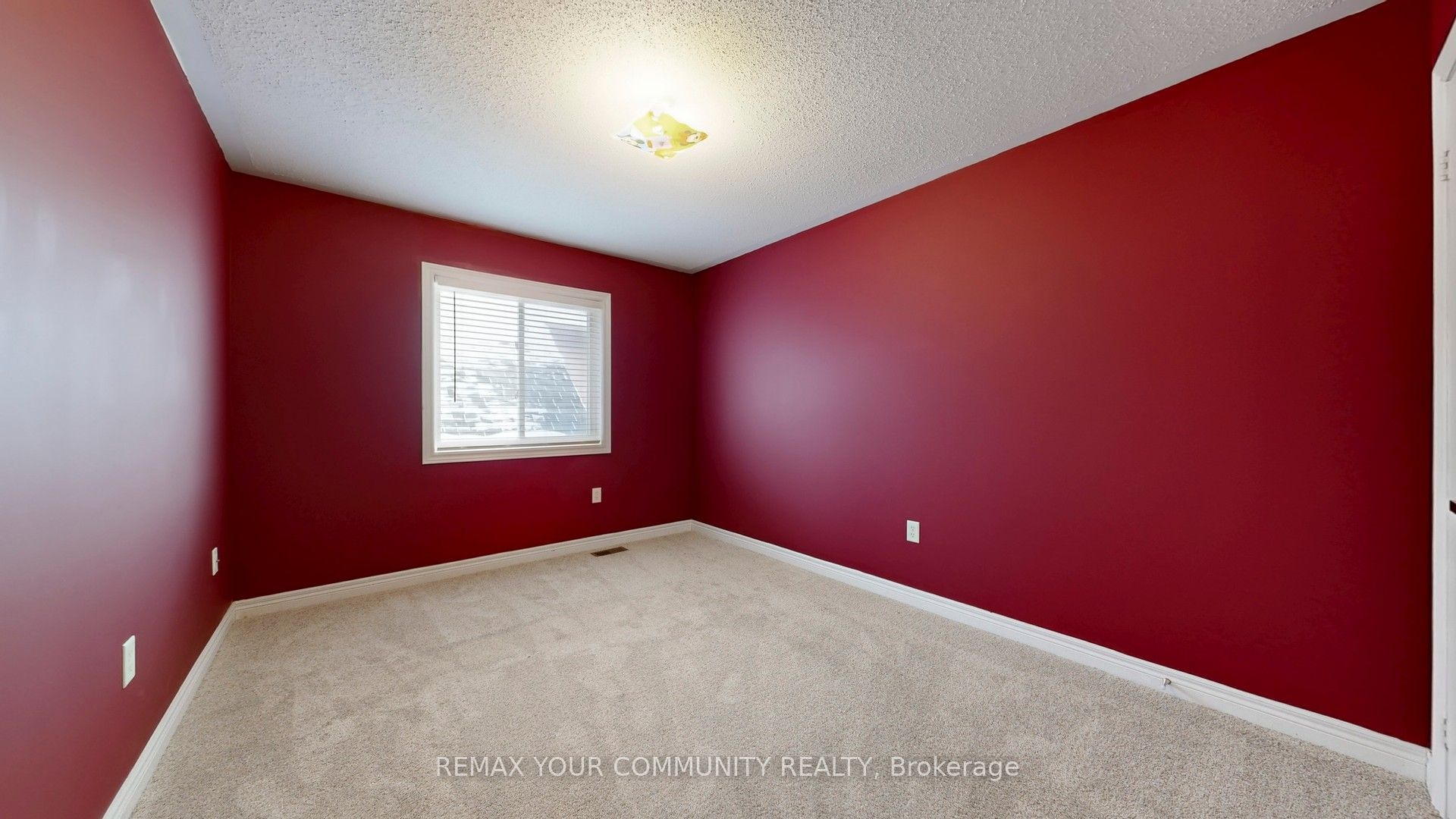 8 Westacott Avenue Property Photo 41