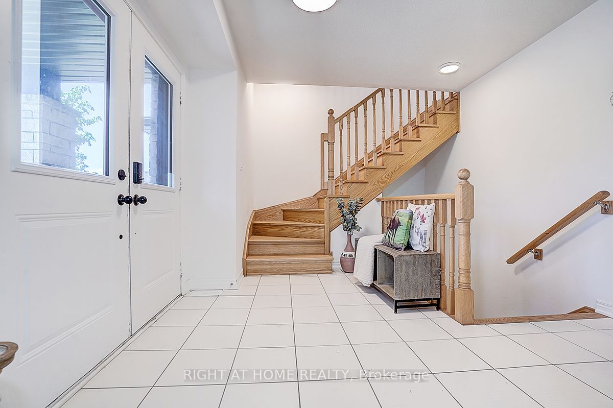 502 Littlewood Lane Property Photo 27