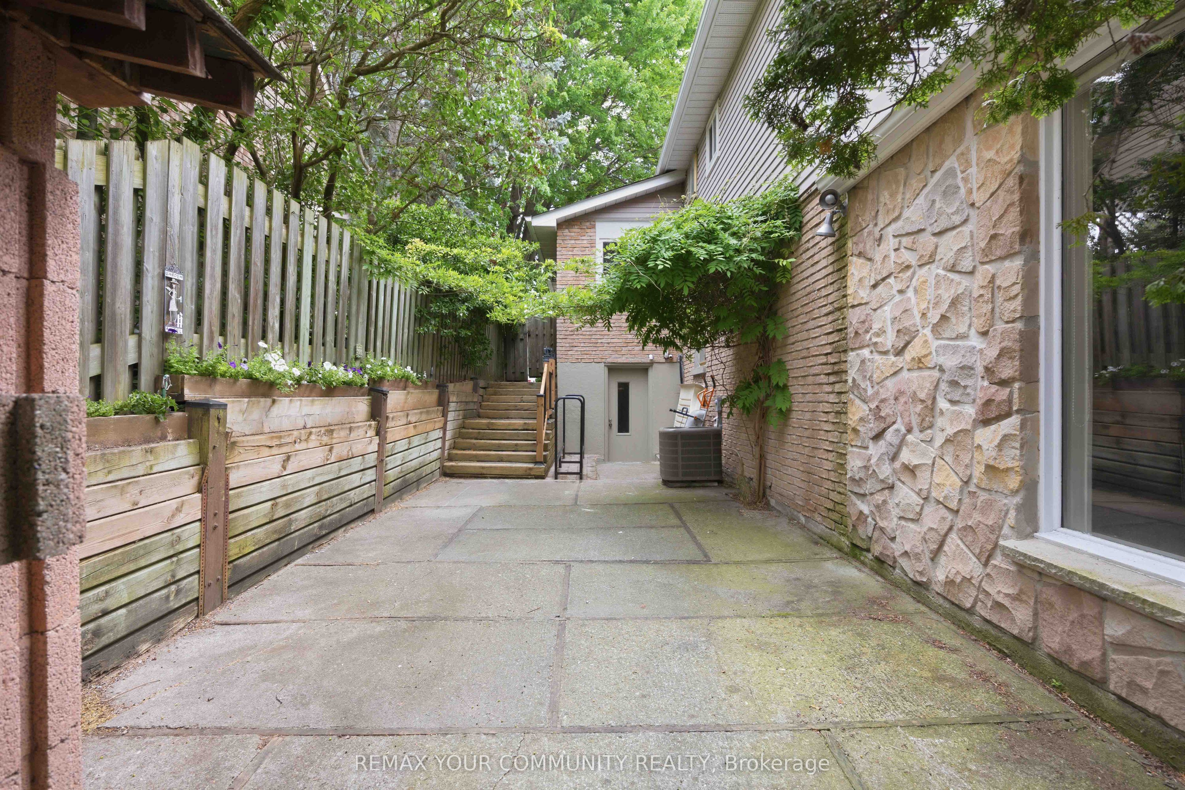 150 Pringle Drive Property Photo 27