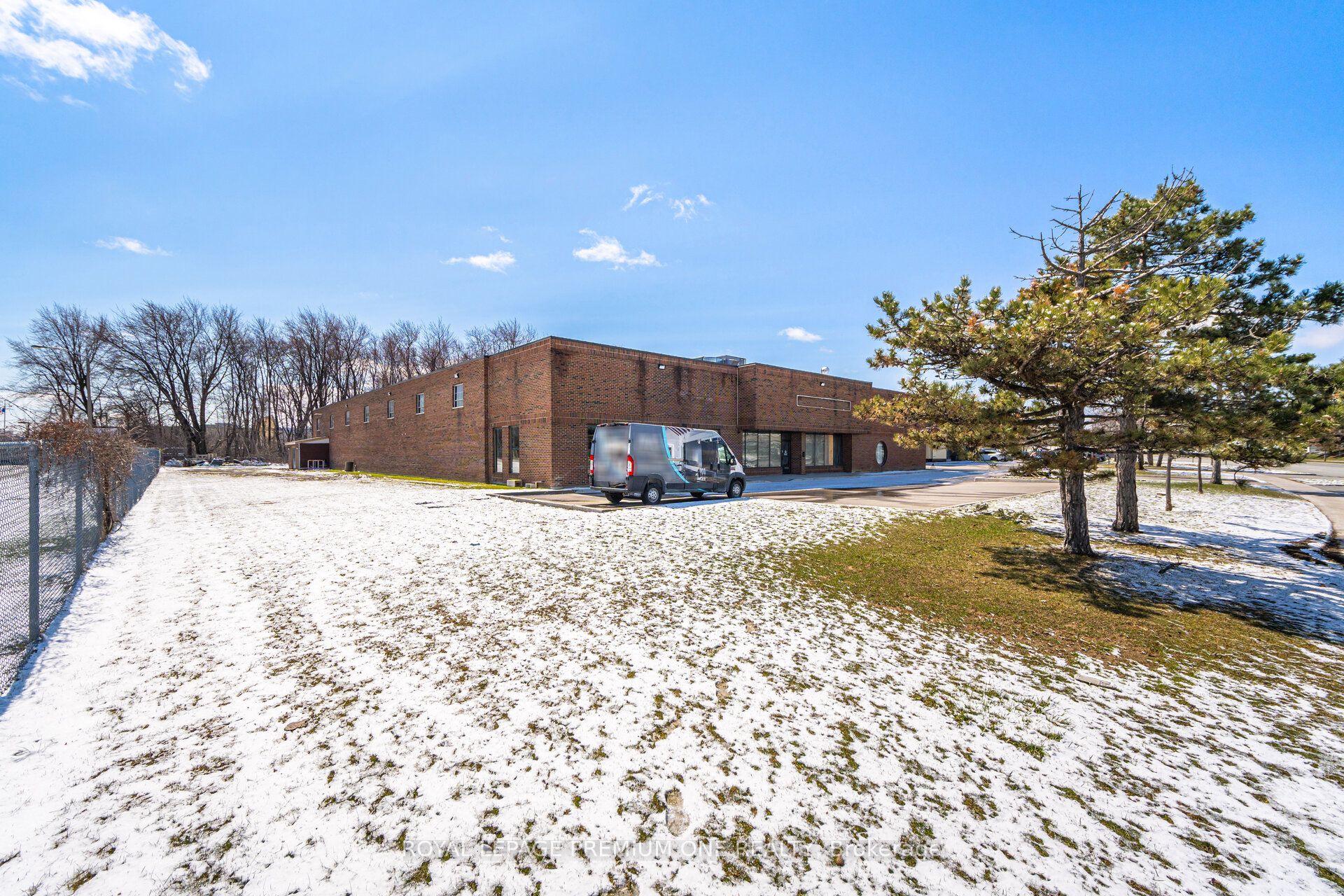411 Nugget Avenue Property Photo 12