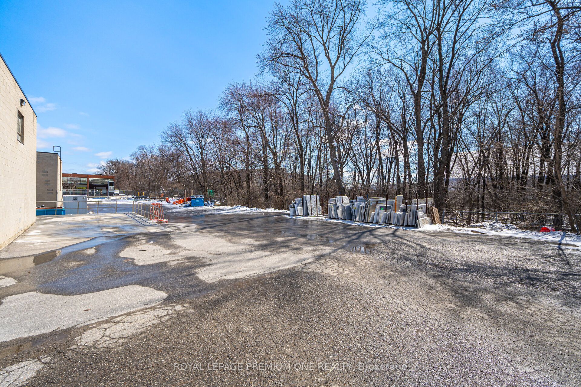 411 Nugget Avenue Property Photo 33
