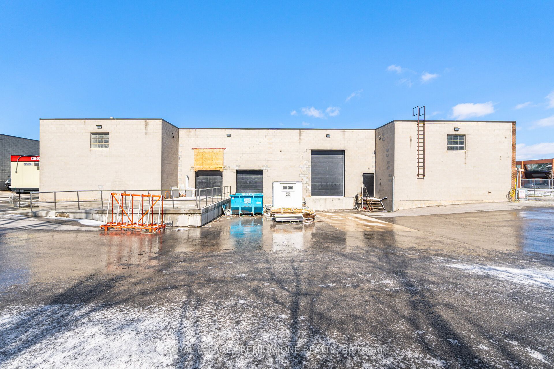 411 Nugget Avenue Property Photo 34
