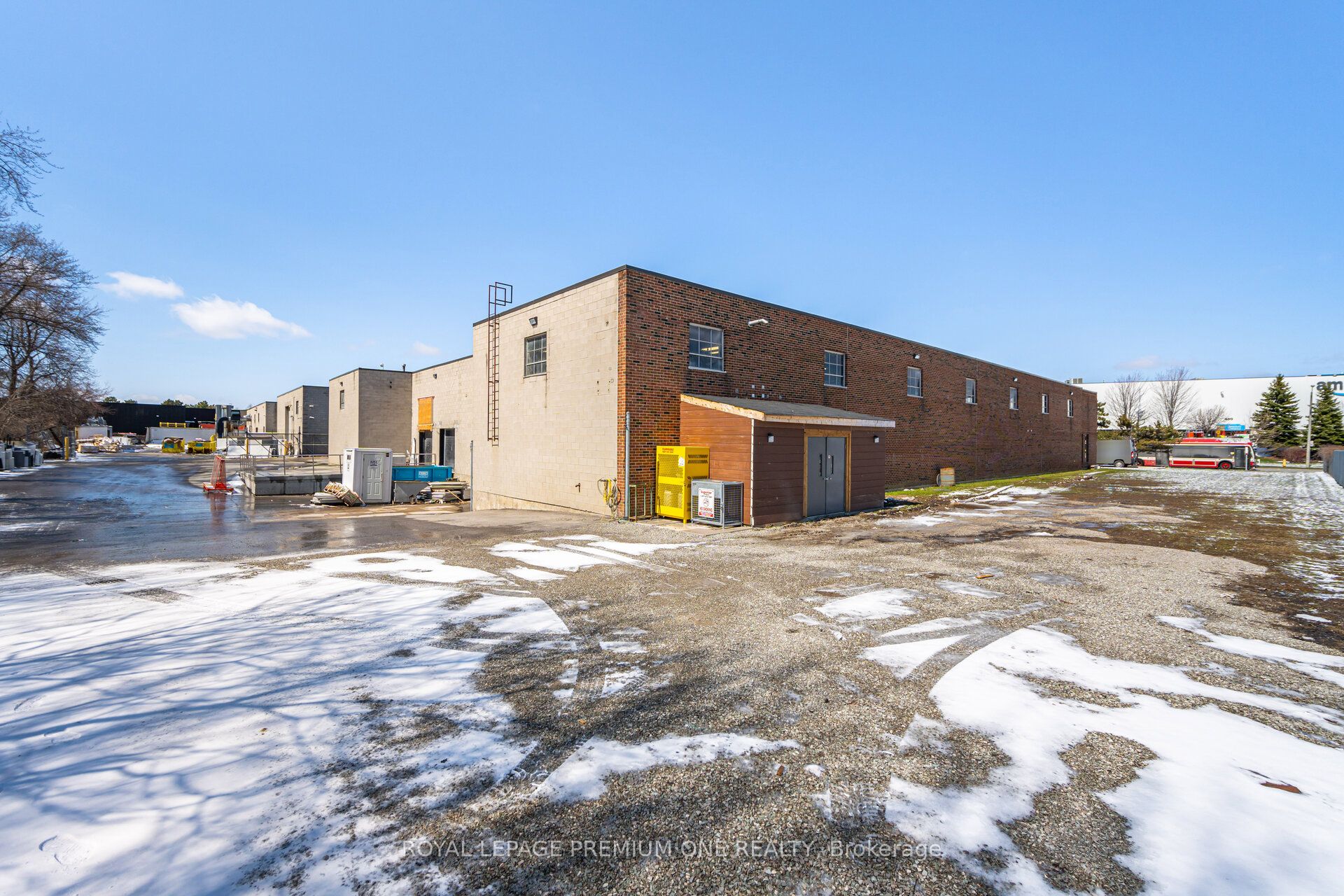 411 Nugget Avenue Property Photo 35