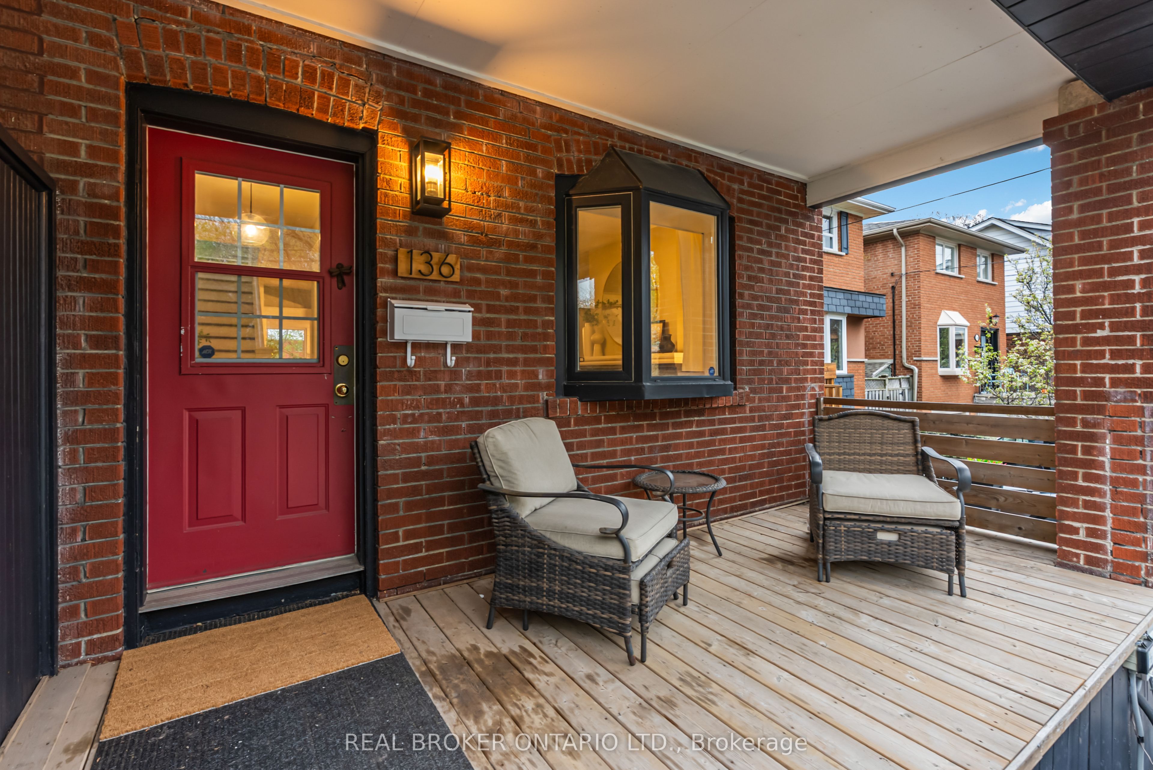 136 Blantyre Avenue Property Photo 2