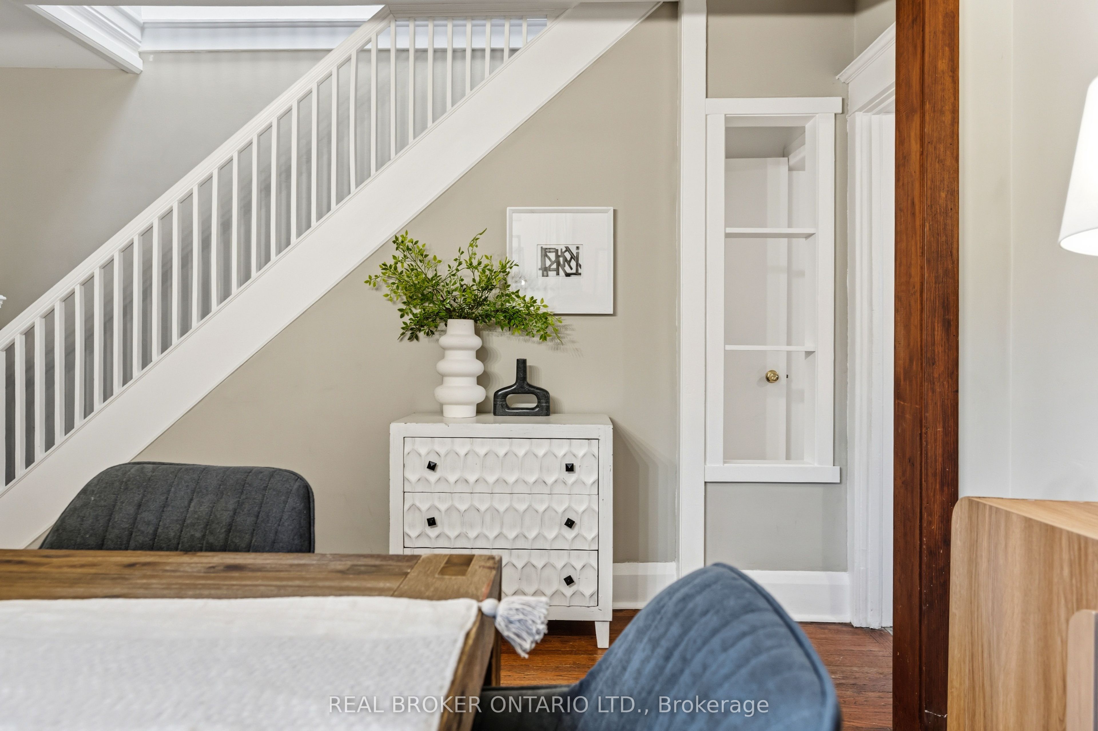 136 Blantyre Avenue Property Photo 14