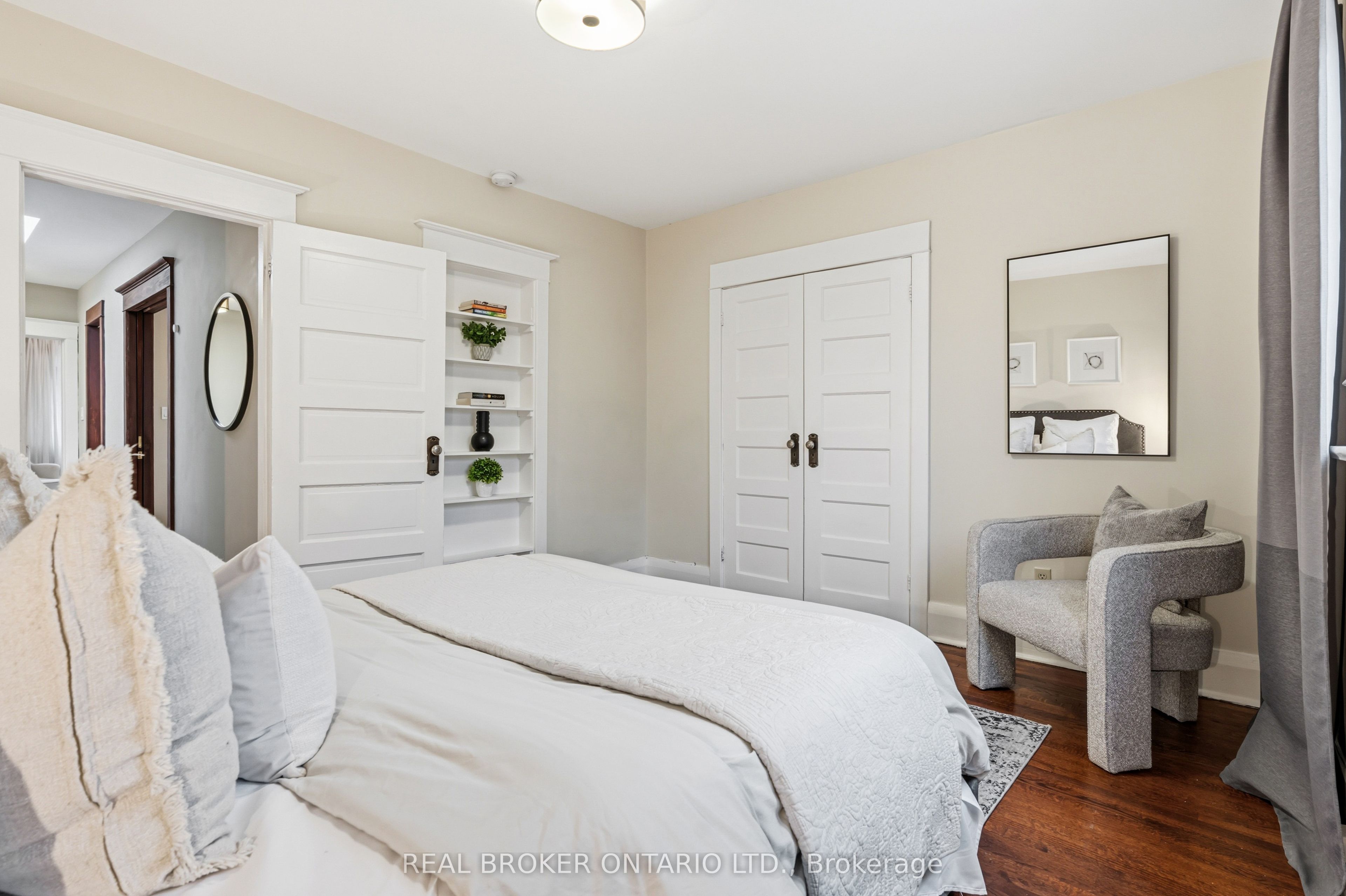 136 Blantyre Avenue Property Photo 28