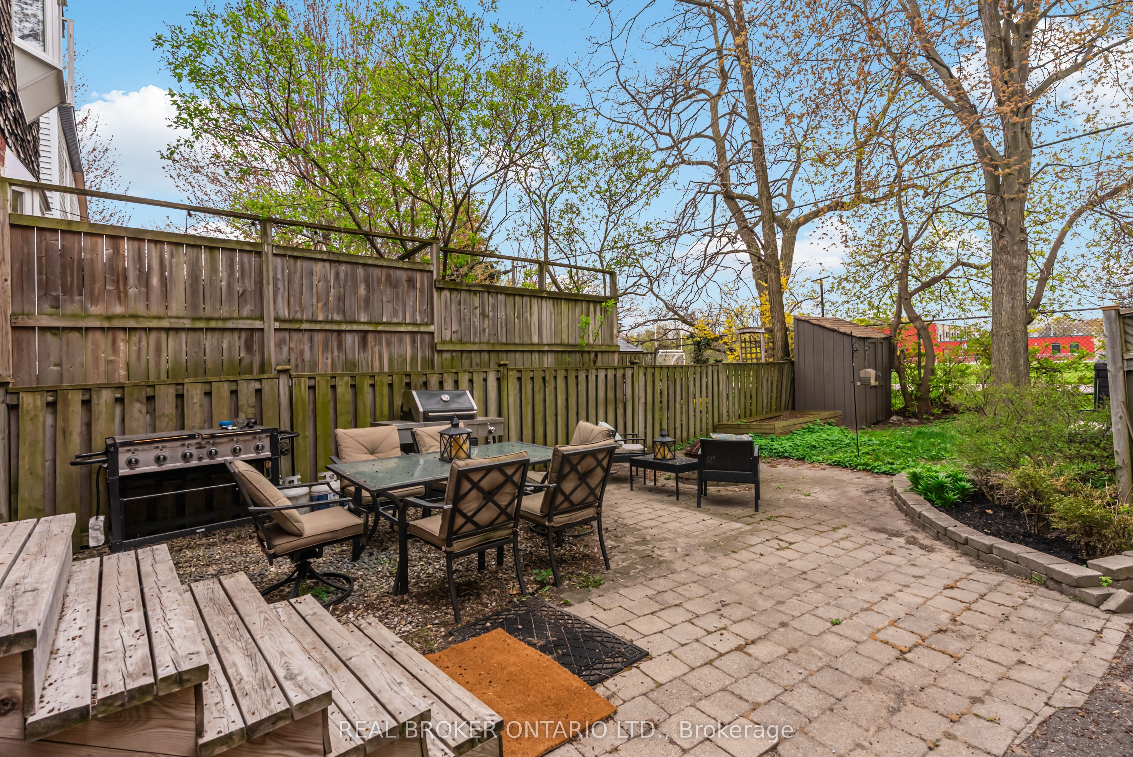 136 Blantyre Avenue Property Photo 37