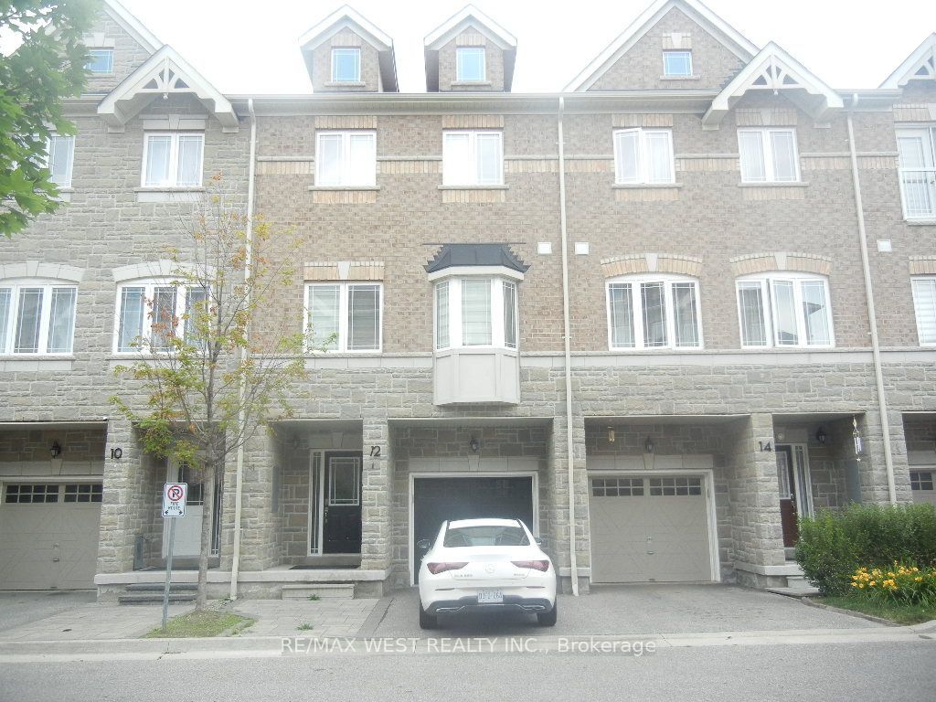 12 Waterstone Way Property Photo 1