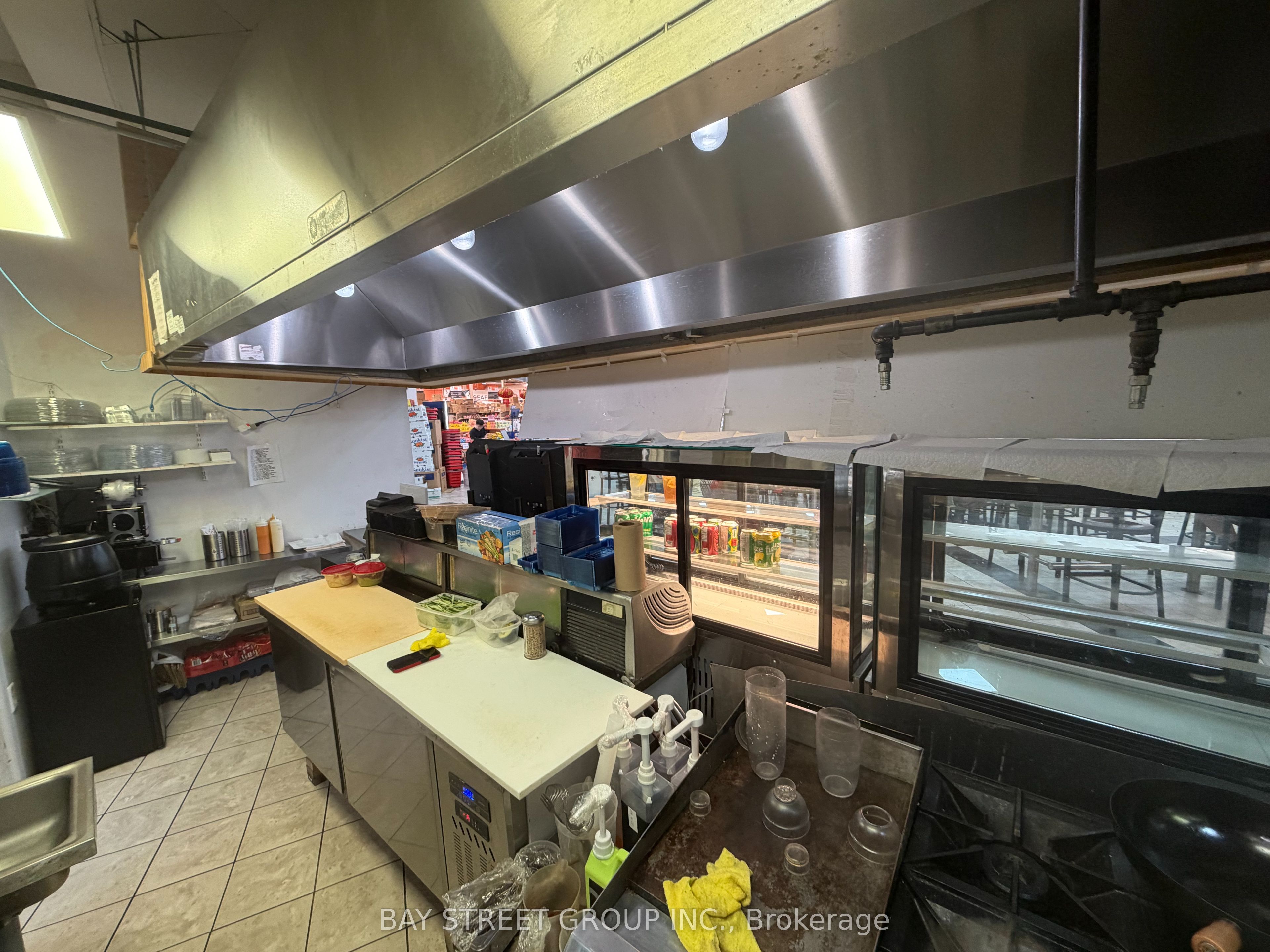 5661 Steeles Avenue E #5 Property Photo 3