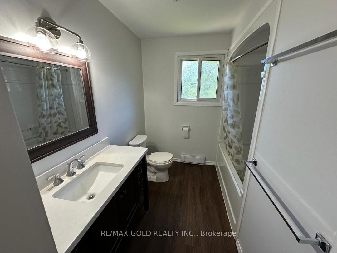 515 Stone Street 3rd Floor ( Upper Unit ) Property Photo 6